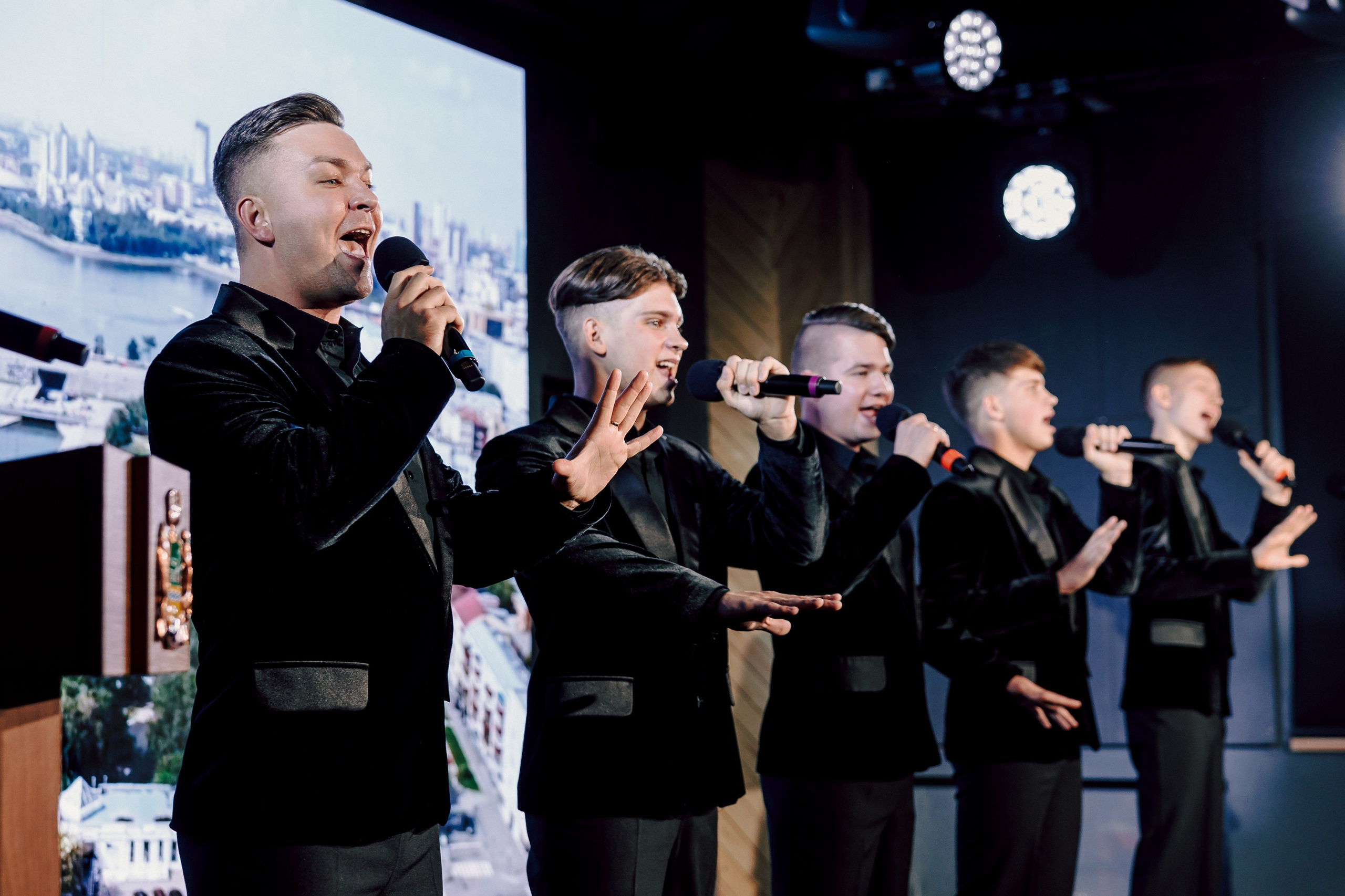 XXVI Церемония вручения премии имени В. Н. Татищева и Г. В. Де Геннина. Лёшка Варзегов — фотограф