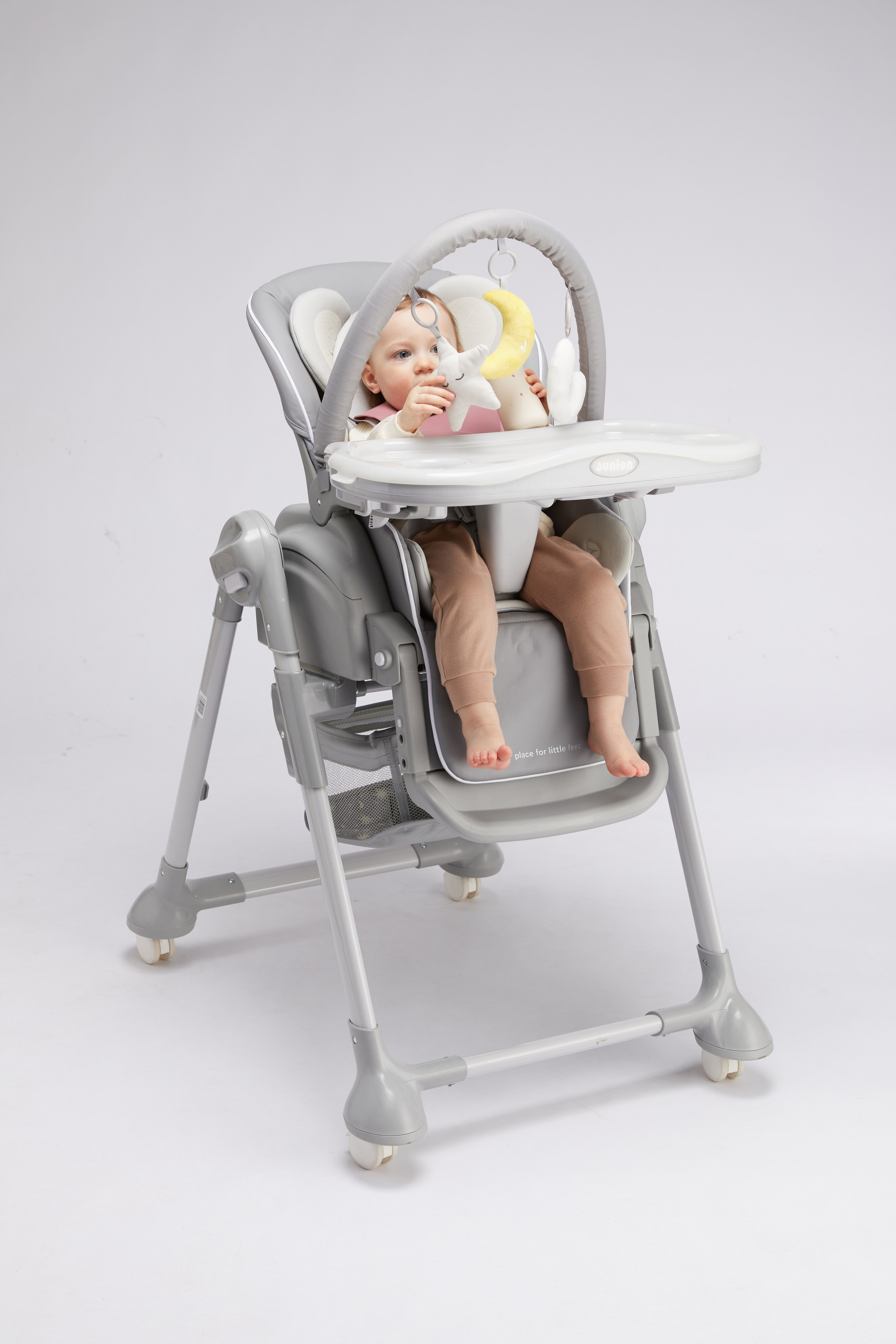 Стульчик для кормления Junion. Олег Дмитриев