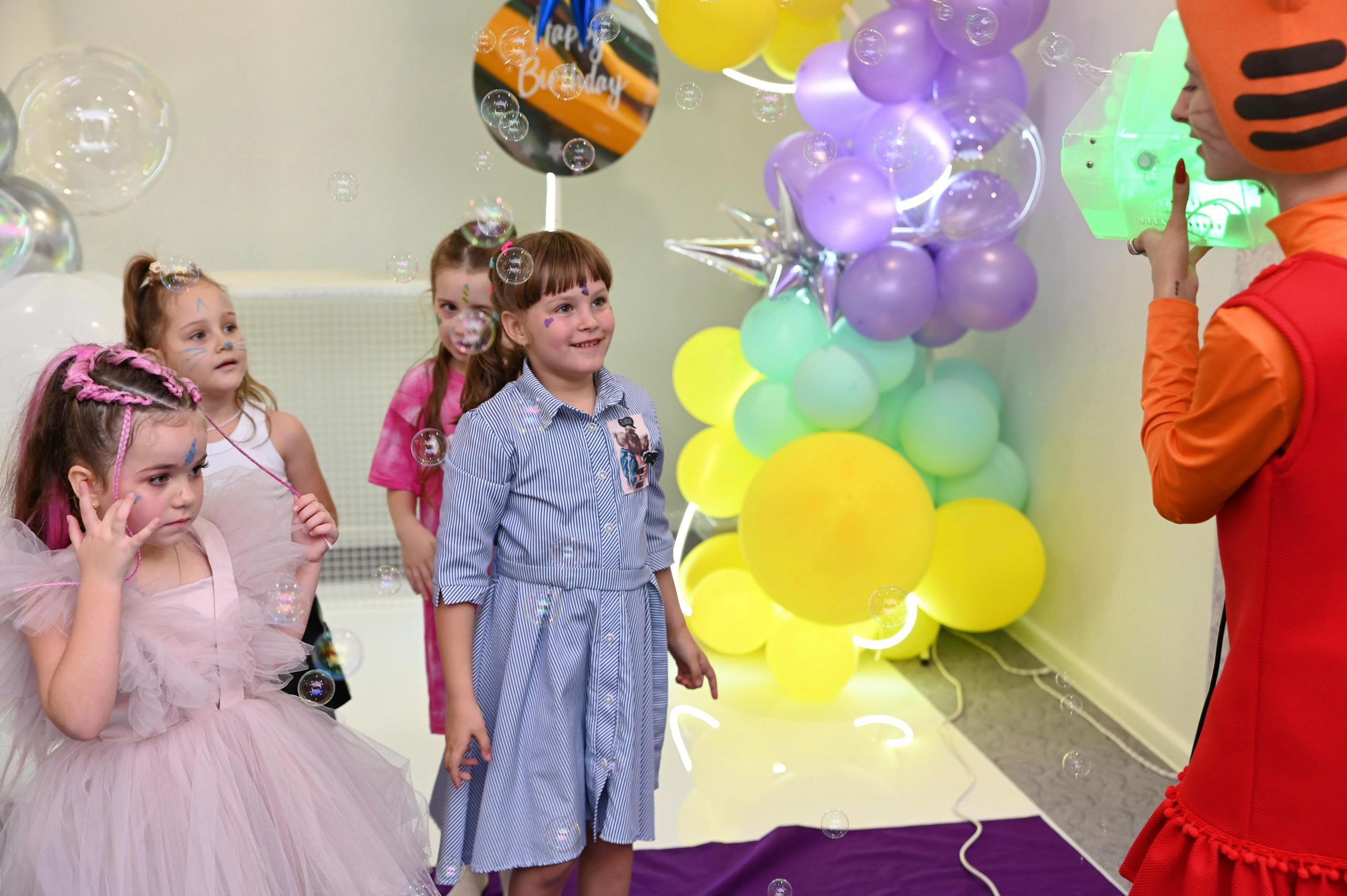 Игротека «Море Позитива». Я Ольга Казанцева, фотографирую снимаю ваши киноистории и печатаю фото и цифровые портреты на холсте