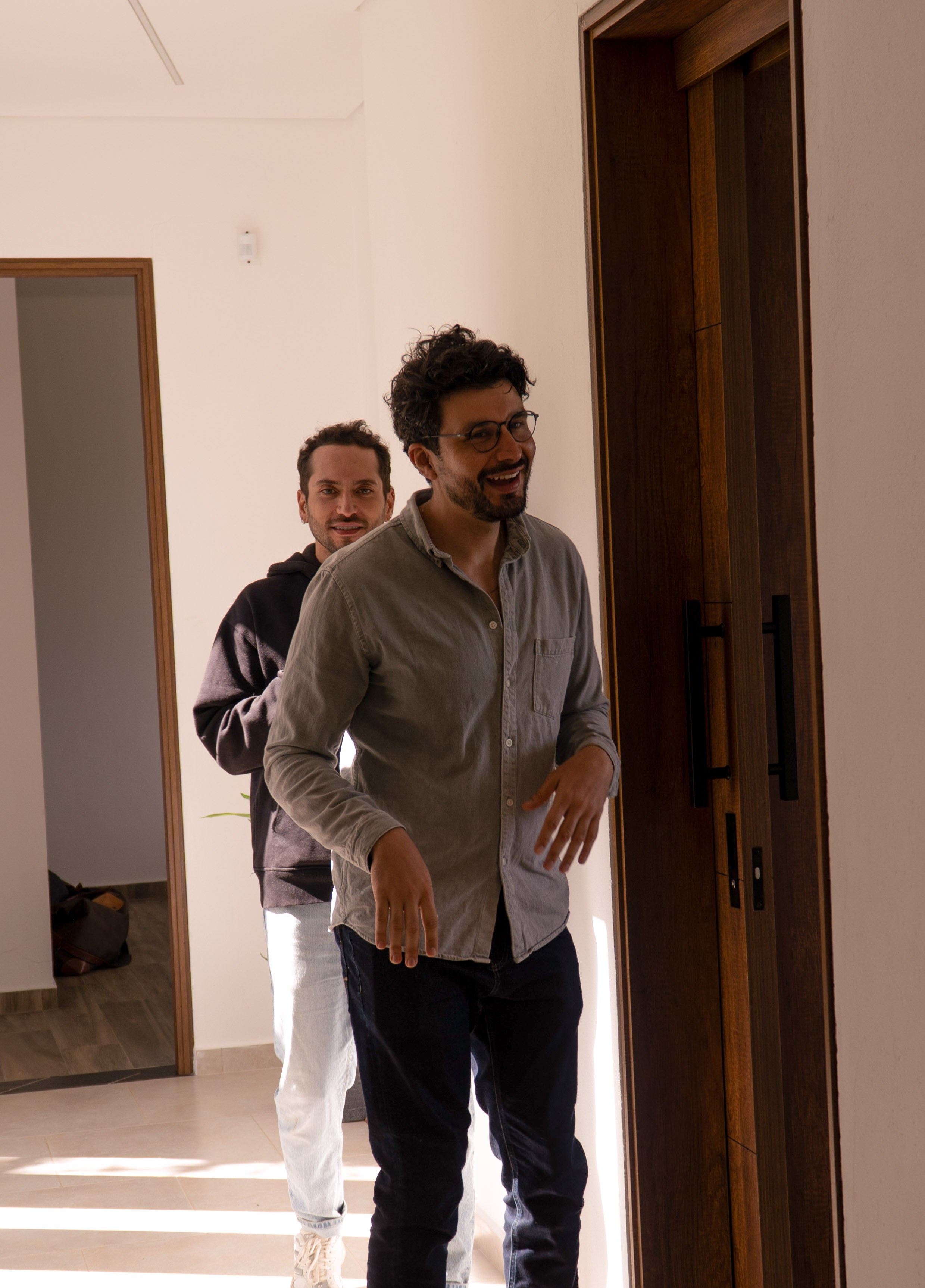 Before to go. Wedding Photographer in Barcelona and Medellin