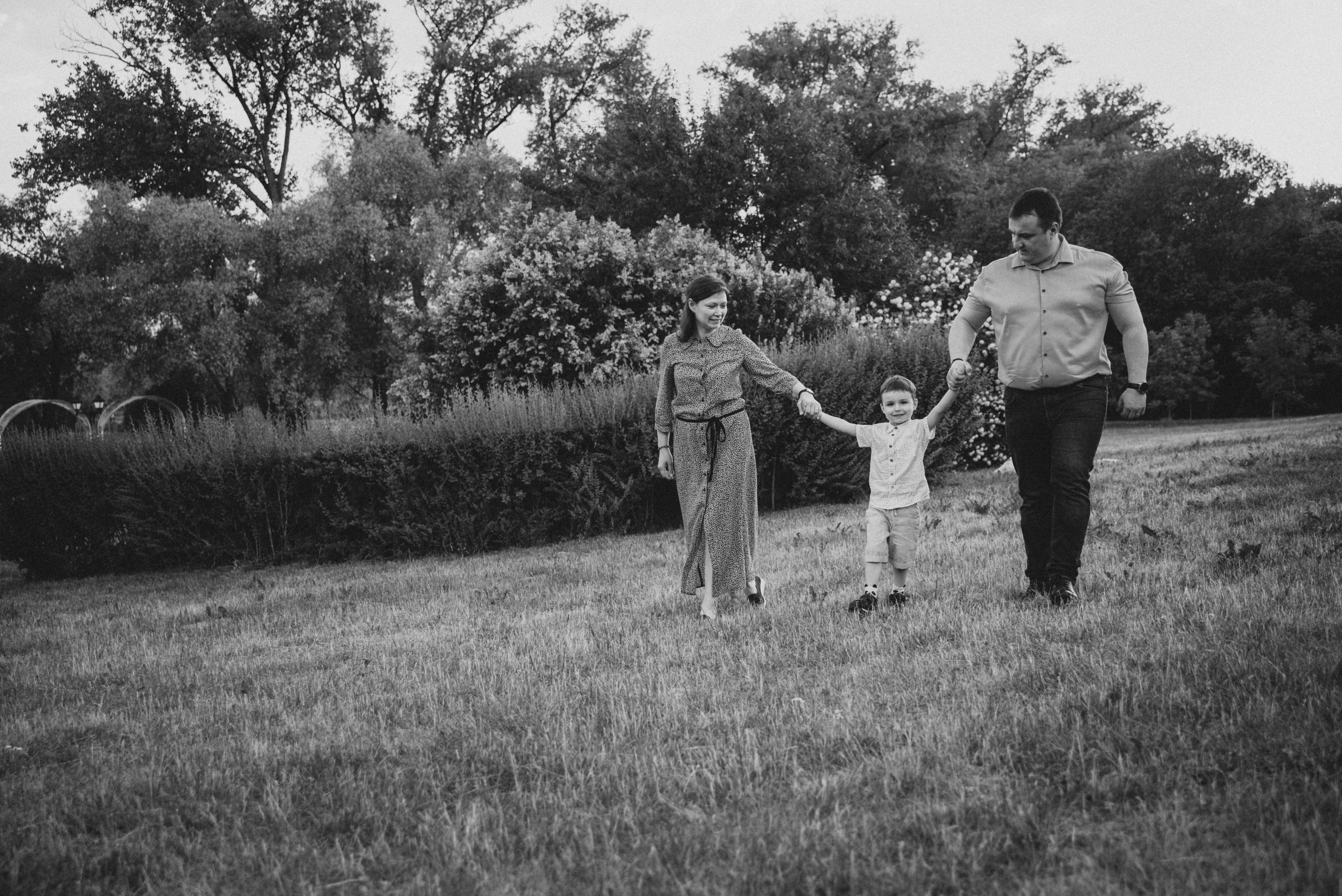 Семейная прогулка в Лошицком парке. Семейный фотограф в Минске Дарья Дреко