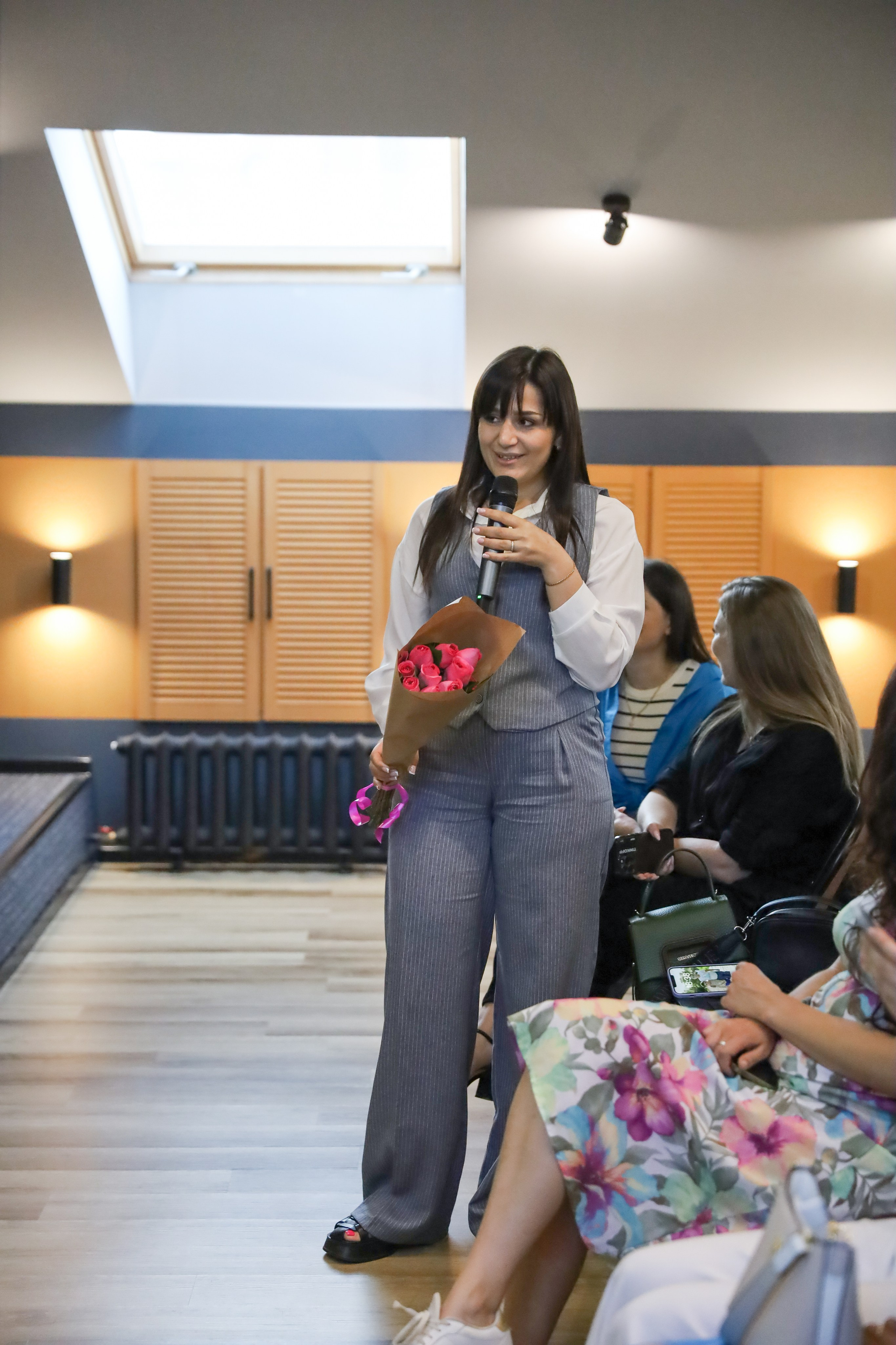 ТРАНСФОРМАЦИОННОЕ ШОУ АННЫ НОВИКОВОЙ 2023. Фотограф мероприятий Ирина Каширина