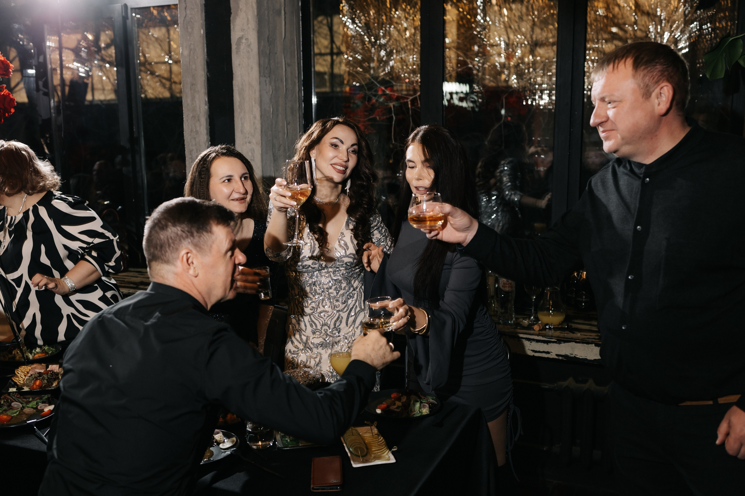 Королева января. Фотограф свадебный, репортажный, индивидуальный, фото для маркетплейсов, брендов, автосалонов