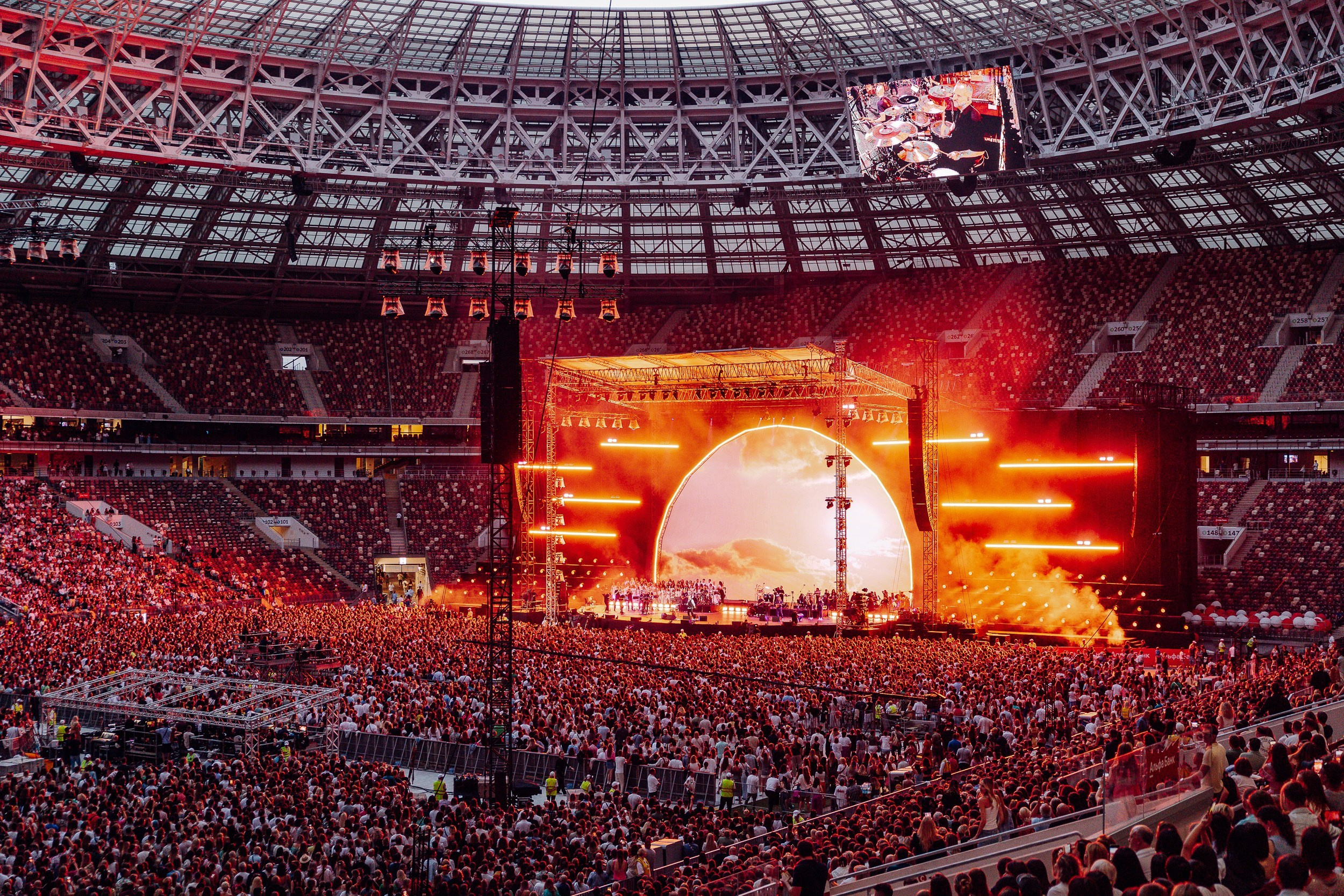 LEONID AGUTIN | MOSCOW | 2024. OOPS TEAM