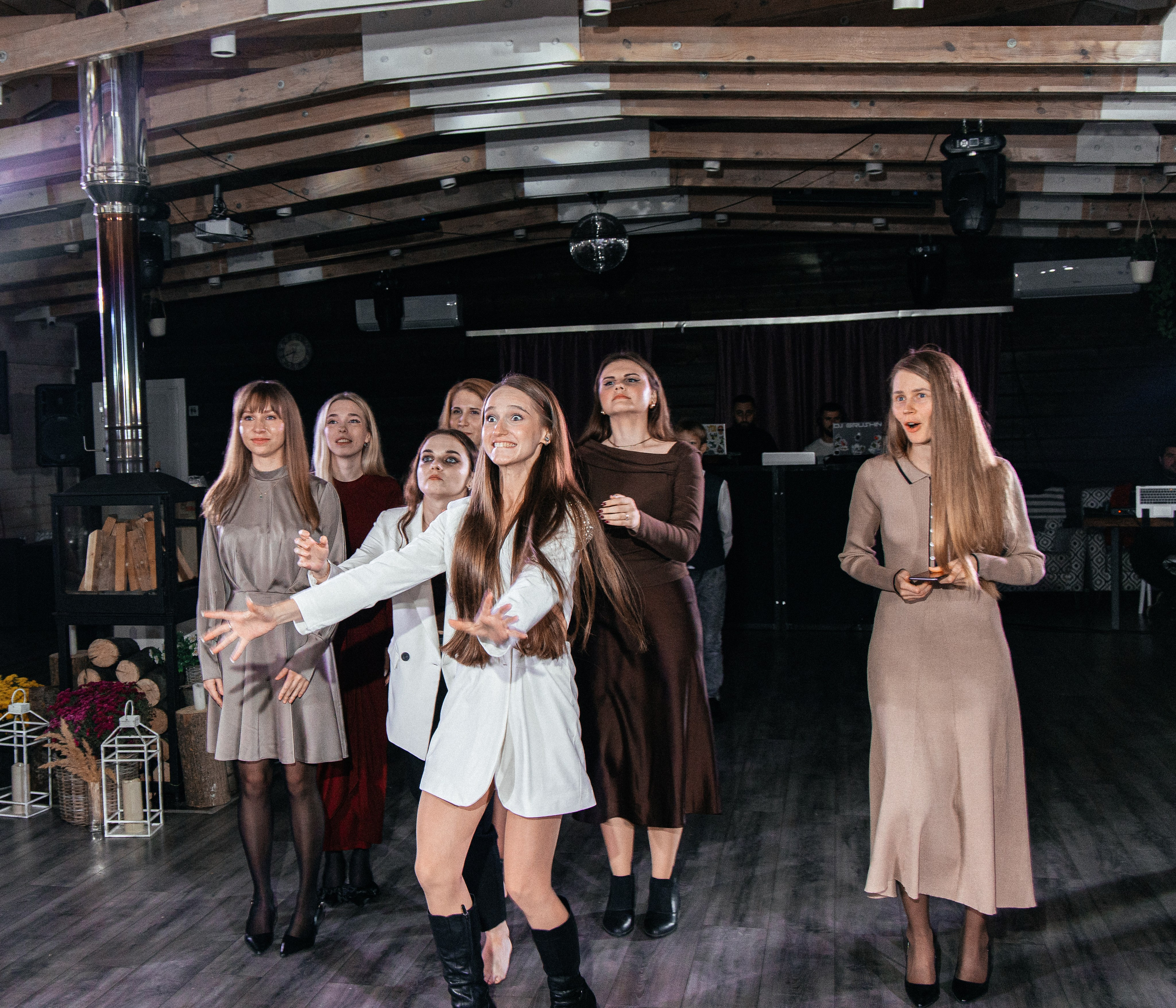 Свидетель Корги. Артём Бачурин — свадебный фотограф Воронеж