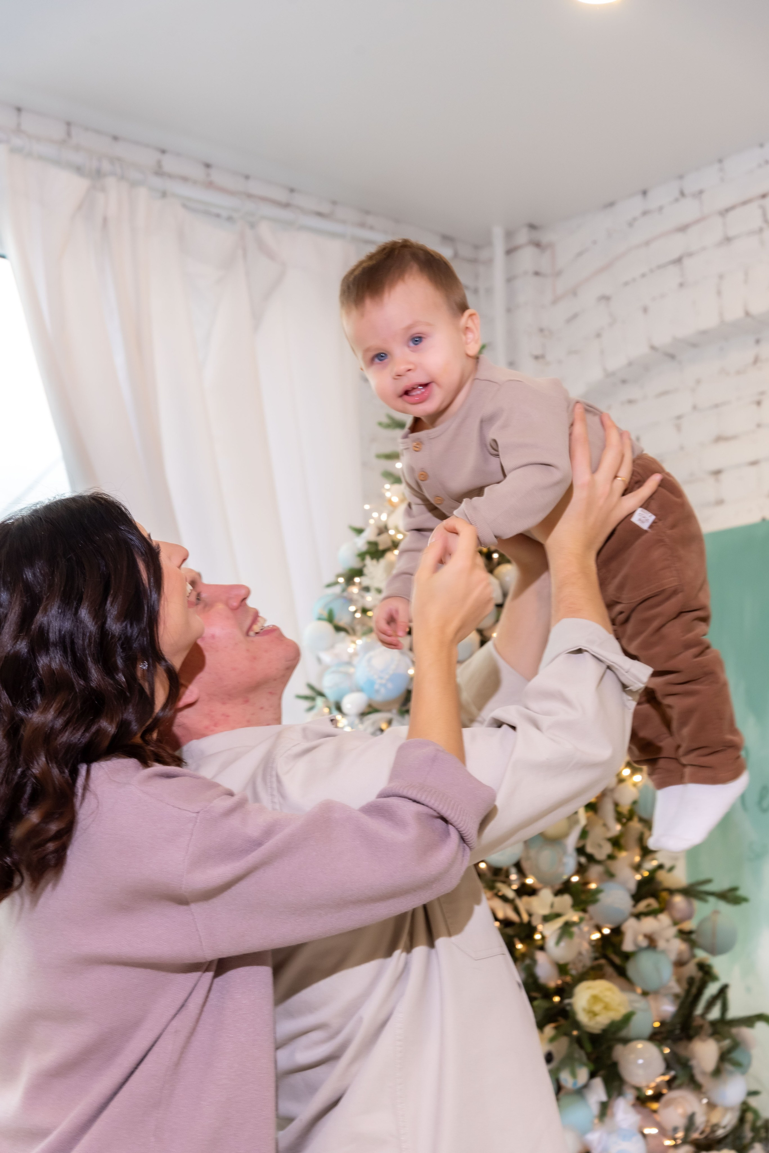 Семейная в фотостудии. Елена Сергеева- фотограф для жизни и бренда. Фотосессии и репортаж мероприятий