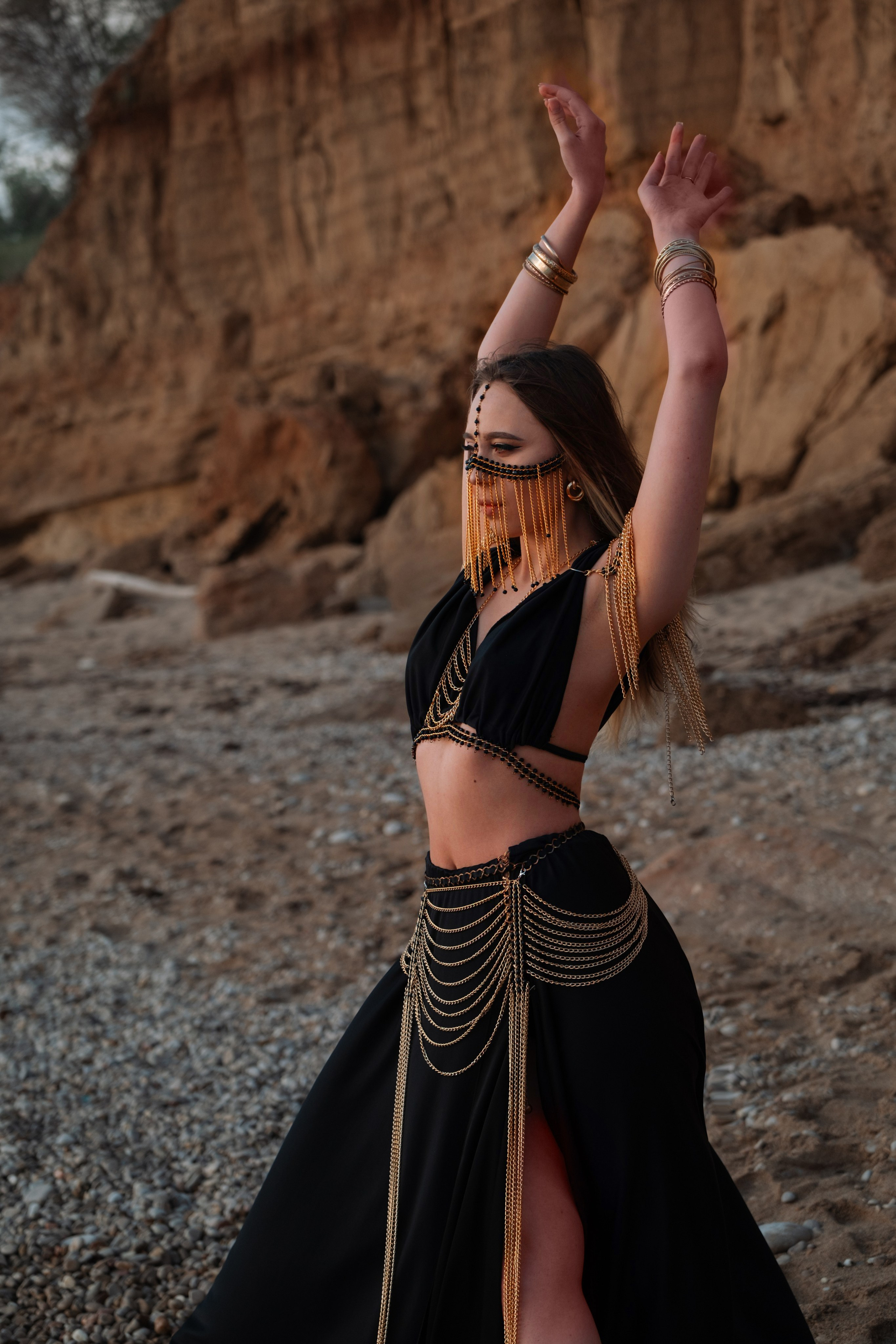 Фотосессия у моря, арабская эстетика. Профессиональная фотосъемка в Крыму. Натуральные эмоции и живые кадры. Забронируйте дату прямо сейчас!