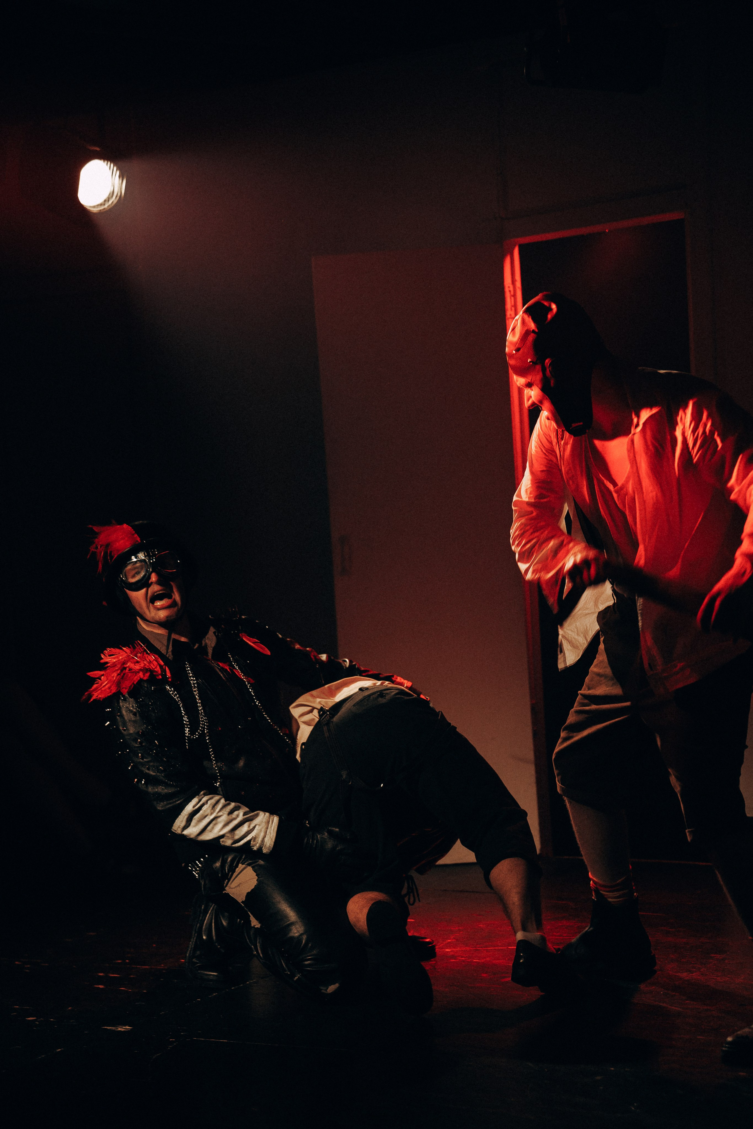 «Продаются детские ботиночки, неношенные». Профессиональный фотограф в Санкт-Петербурге Александр Волосенцев