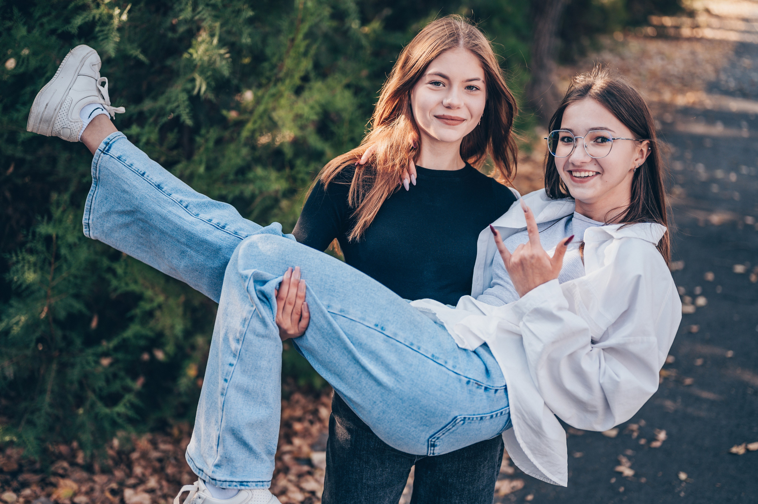 В парке. Выпускные альбомы и Школьный фотограф в Алексеевке, Бирюче, Красном