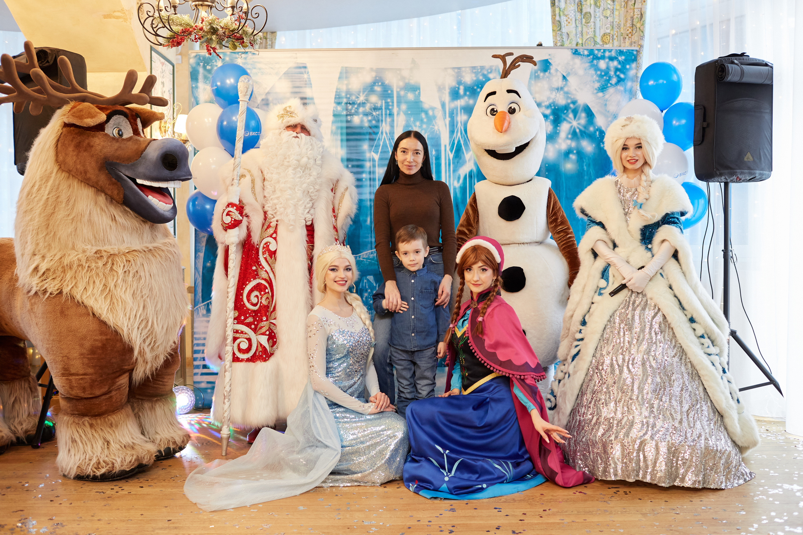 Новый 2023 год в кафе Бруни. Свадебный и семейный фотограф в Самаре Грибцова Людмила