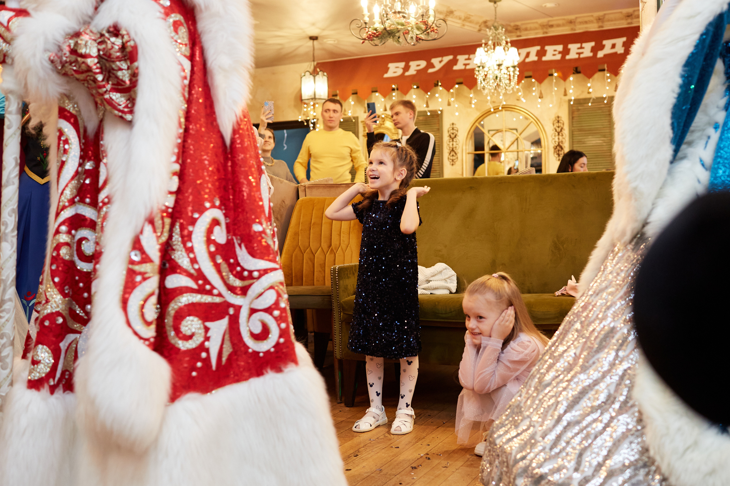 Новый 2023 год в кафе Бруни. Свадебный и семейный фотограф в Самаре Грибцова Людмила
