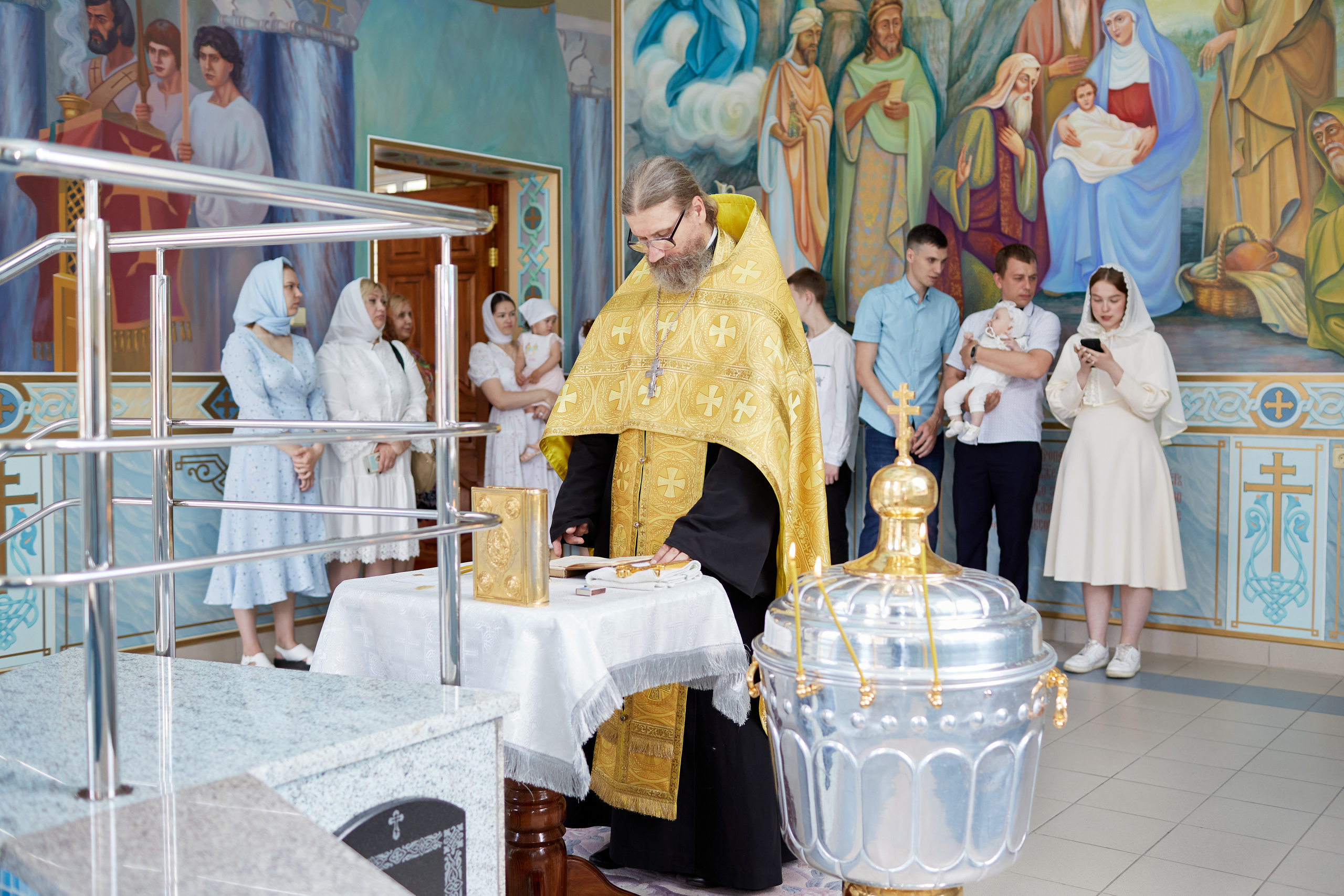 Крещение в Церкви Казанской иконы Божией Матери. Свадебный и семейный фотограф в Самаре Грибцова Людмила