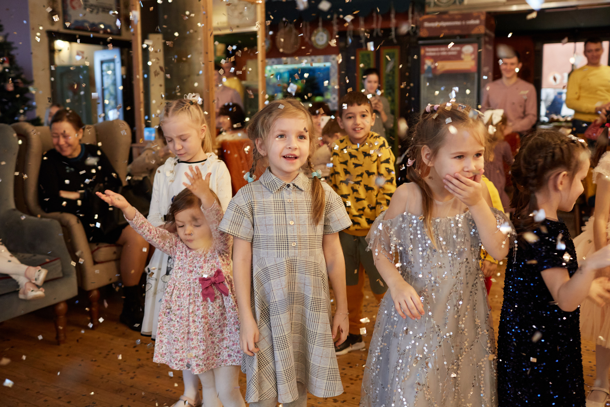 Новый 2023 год в кафе Бруни. Свадебный и семейный фотограф в Самаре Грибцова Людмила