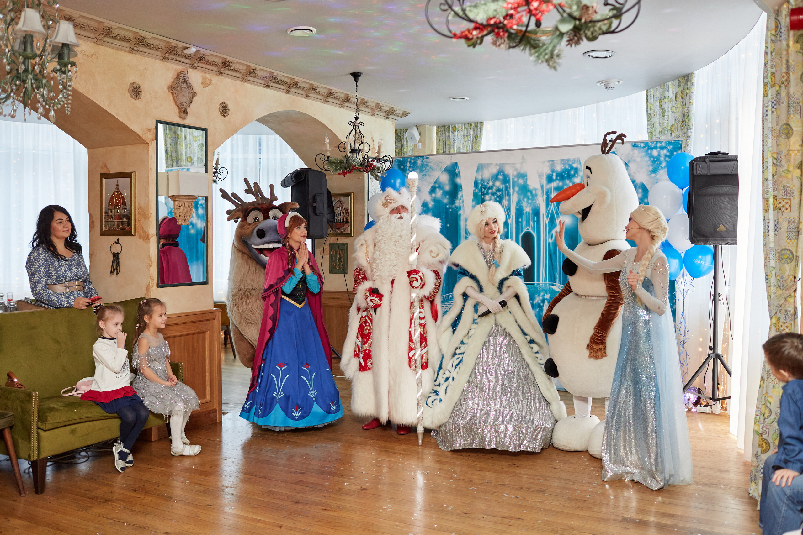 Новый 2023 год в кафе Бруни. Свадебный и семейный фотограф в Самаре Грибцова Людмила