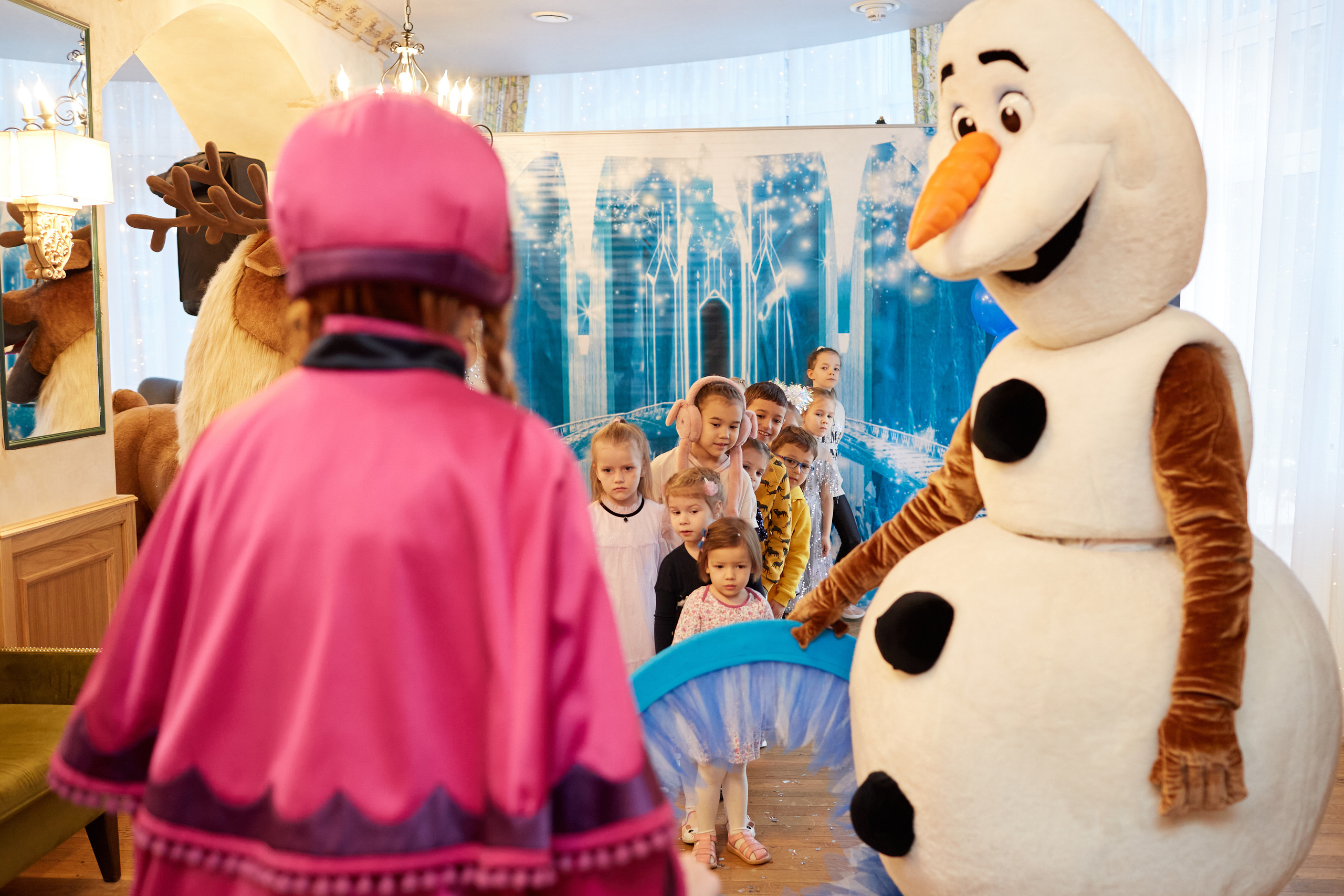 Новый 2023 год в кафе Бруни. Свадебный и семейный фотограф в Самаре Грибцова Людмила