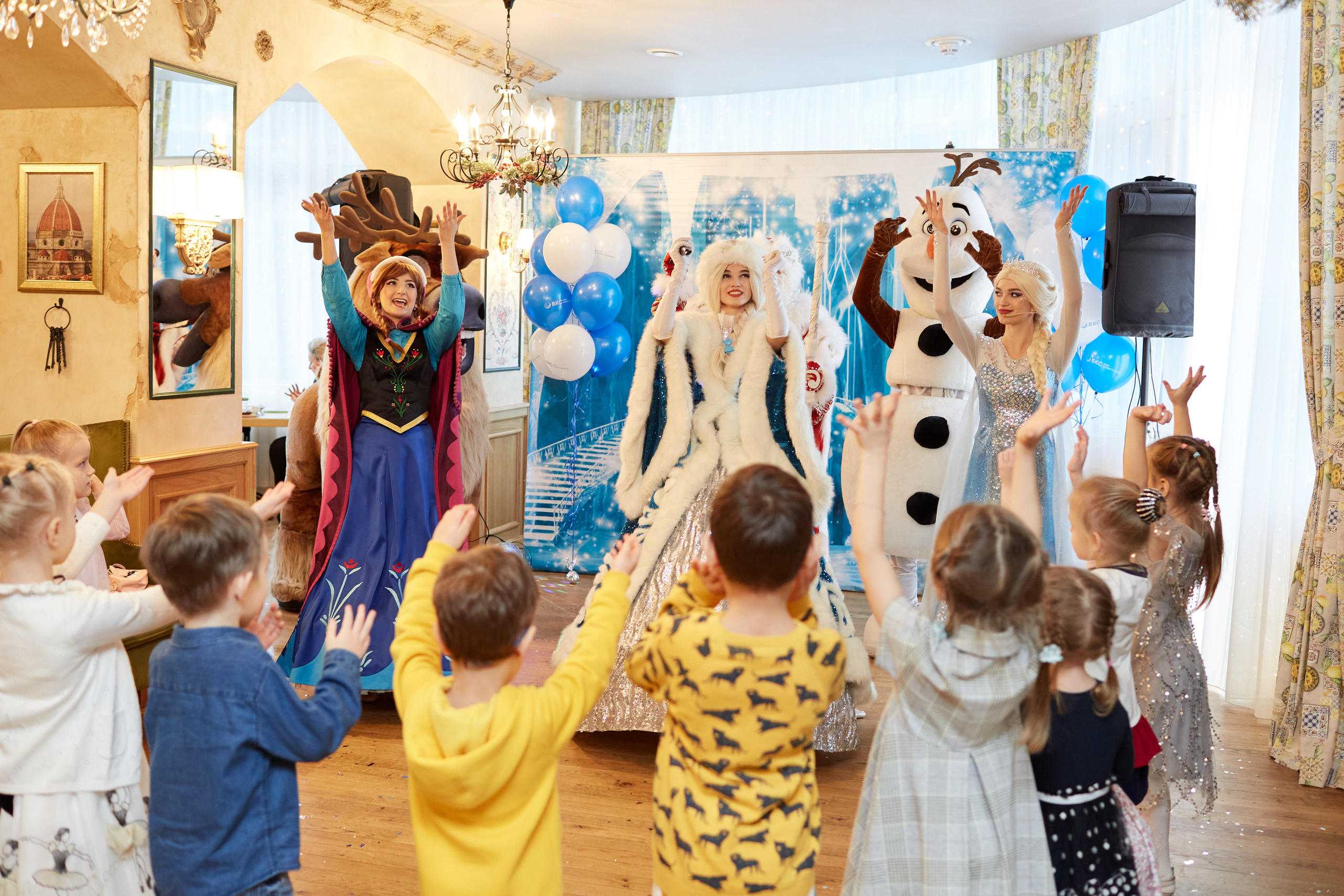 Новый 2023 год в кафе Бруни. Свадебный и семейный фотограф в Самаре Грибцова Людмила