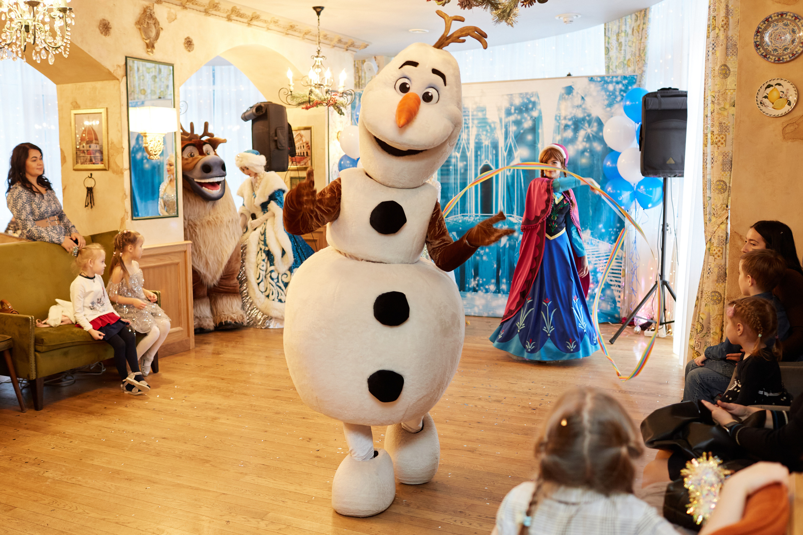 Новый 2023 год в кафе Бруни. Свадебный и семейный фотограф в Самаре Грибцова Людмила