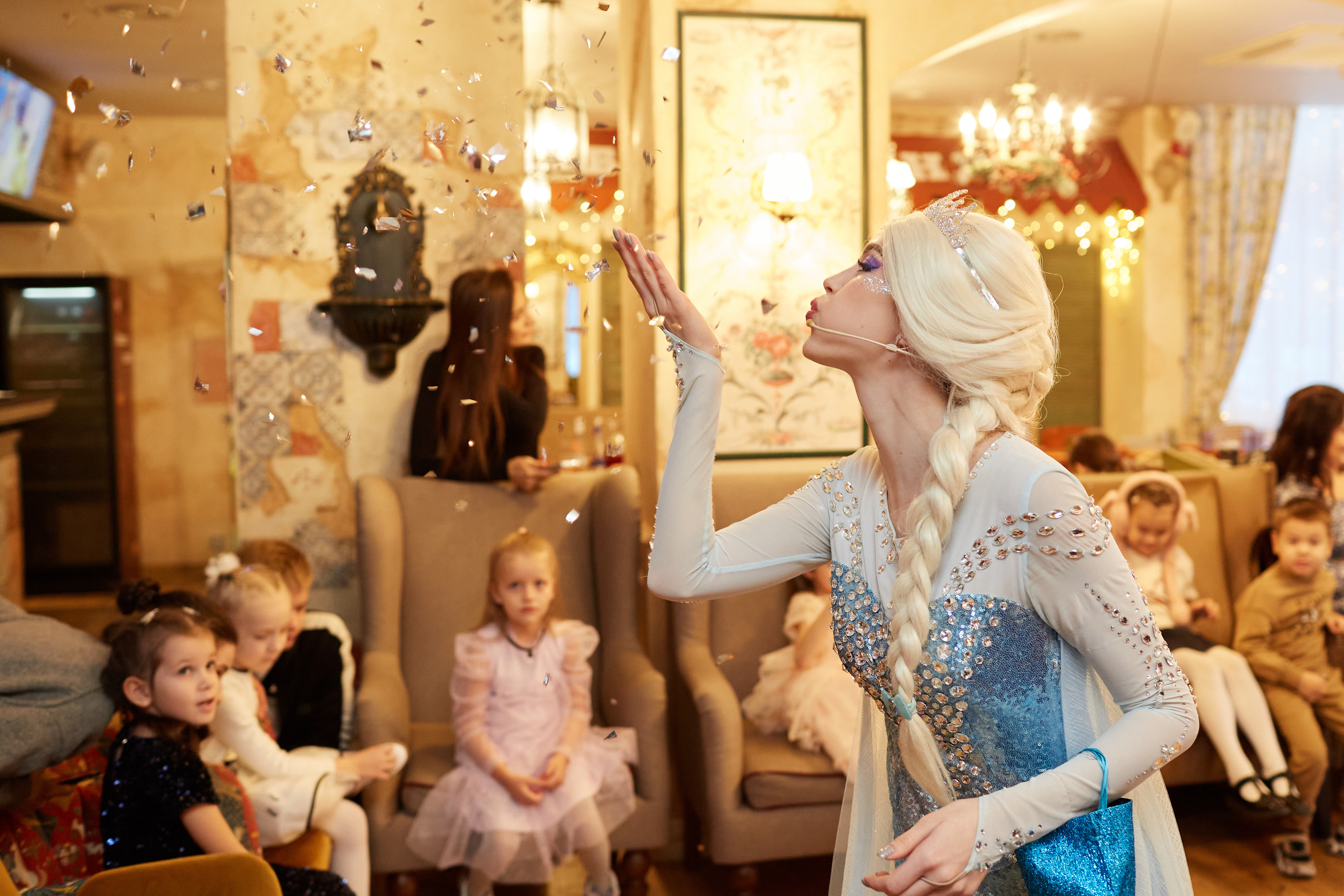 Новый 2023 год в кафе Бруни. Свадебный и семейный фотограф в Самаре Грибцова Людмила