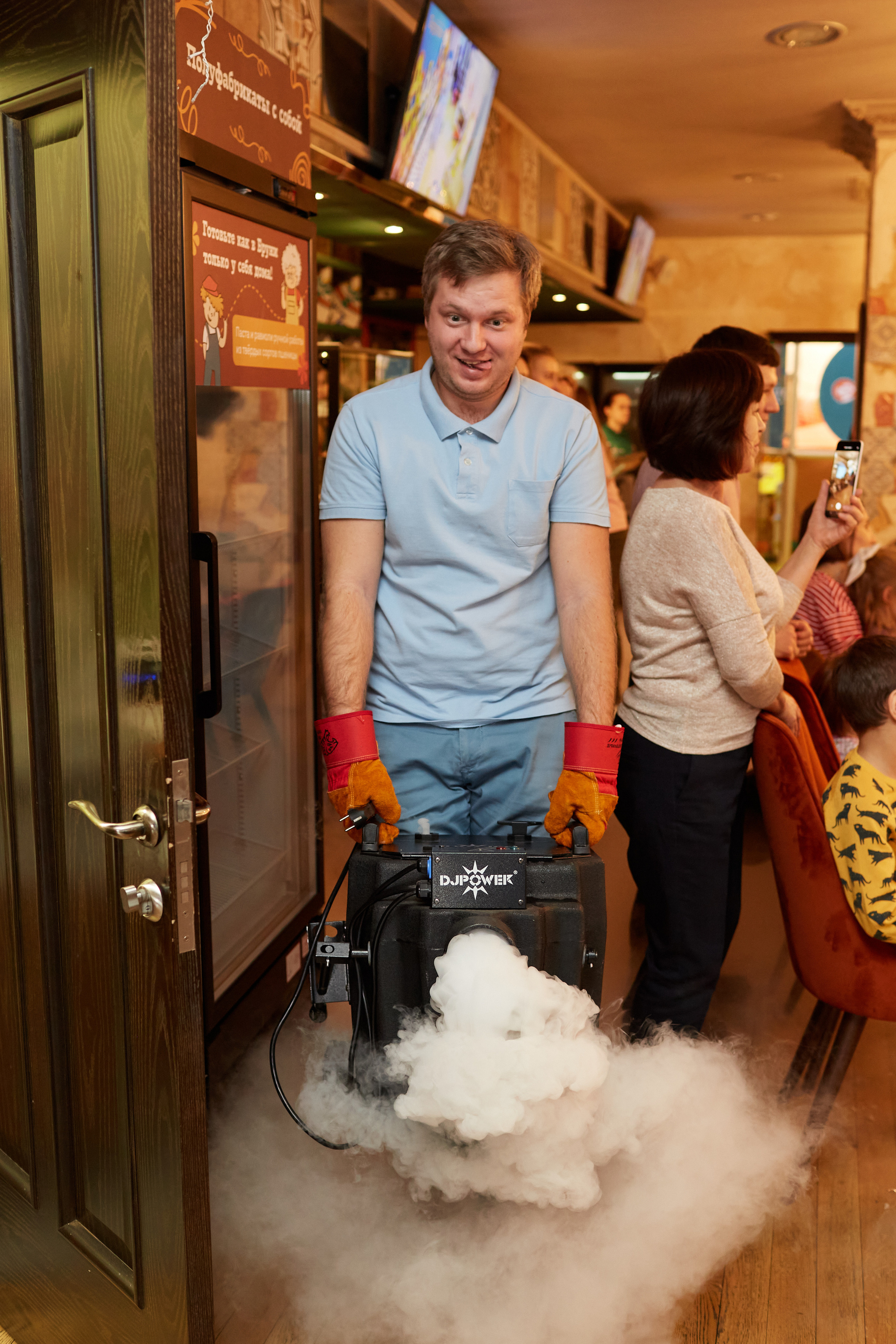 Новый 2023 год в кафе Бруни. Свадебный и семейный фотограф в Самаре Грибцова Людмила