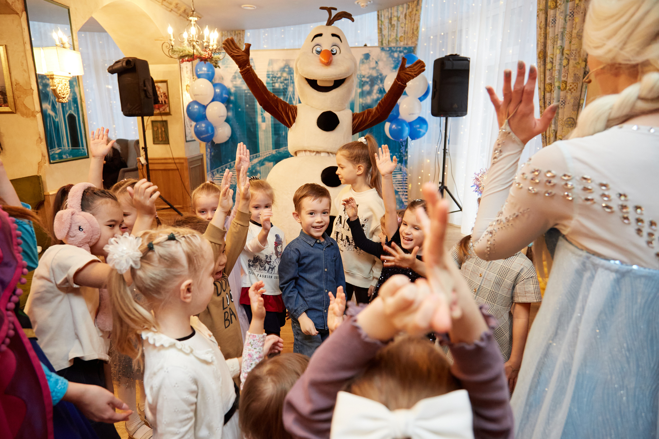 Новый 2023 год в кафе Бруни. Свадебный и семейный фотограф в Самаре Грибцова Людмила