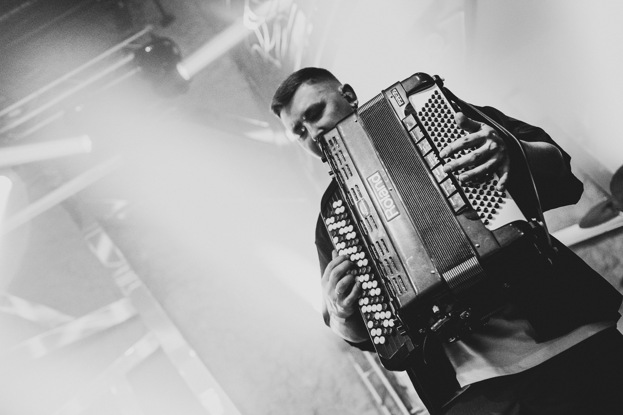 Дэммит Томаз. Фотограф для музыкантов, фотограф на концерт, концертный фотограф, съемка концерта, бэкстейдж фотограф