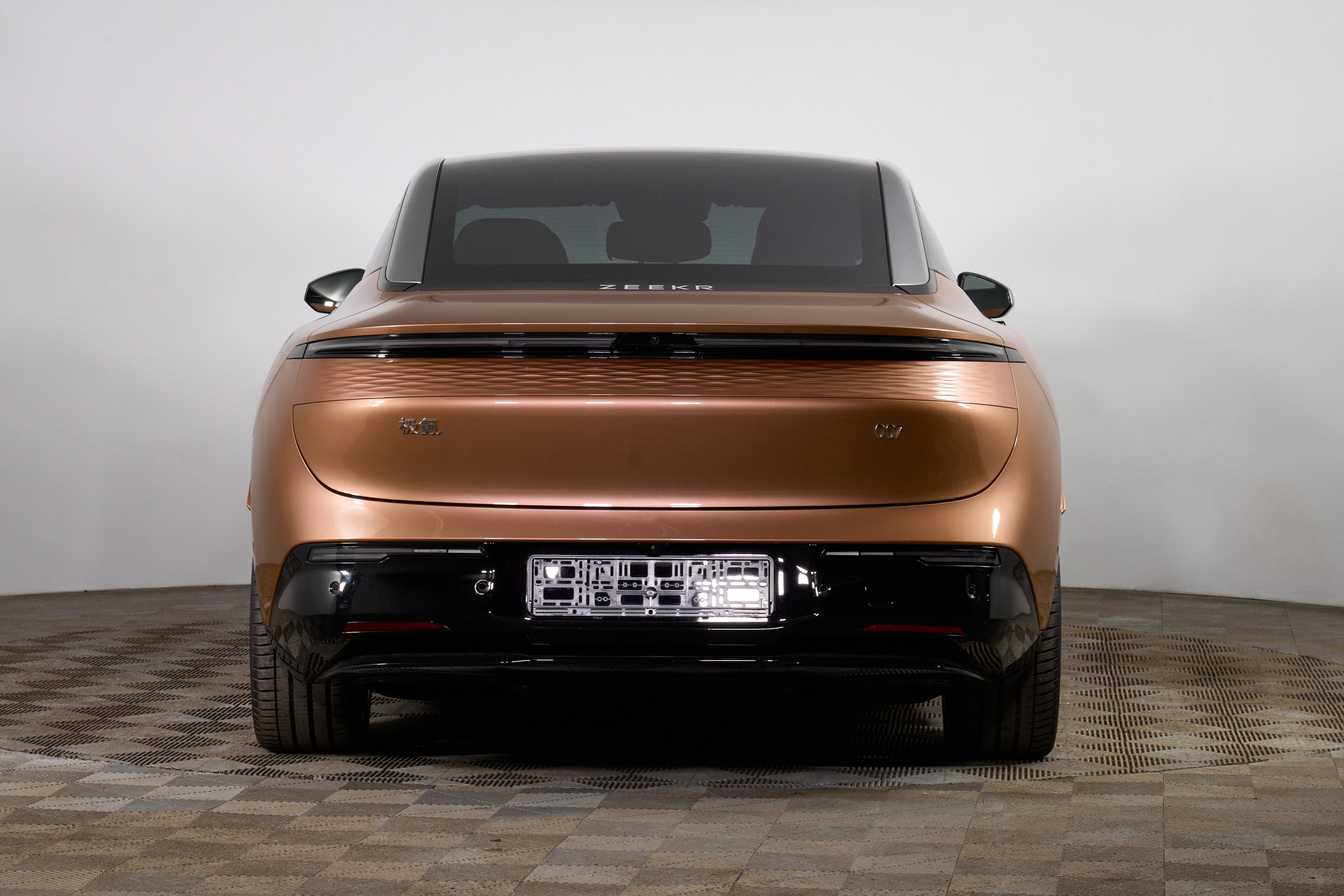 Zeekr 007_2. Фотограф Николай Прокофьев модельные тесты в Москве