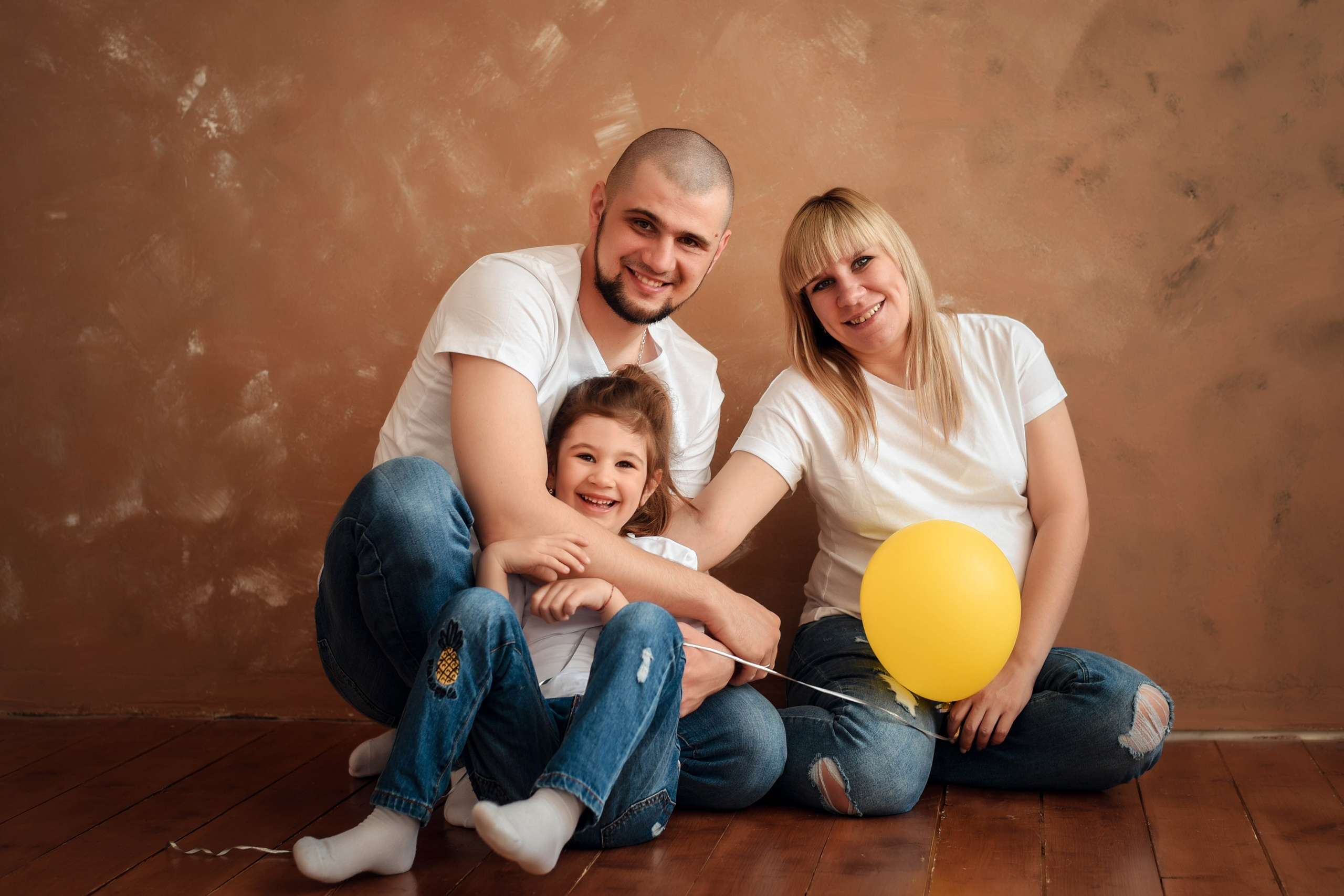 Фотосессия беременности (семейная съемка). Свадебный, семейный, детский, контент фотограф в Омске Максим Ильин