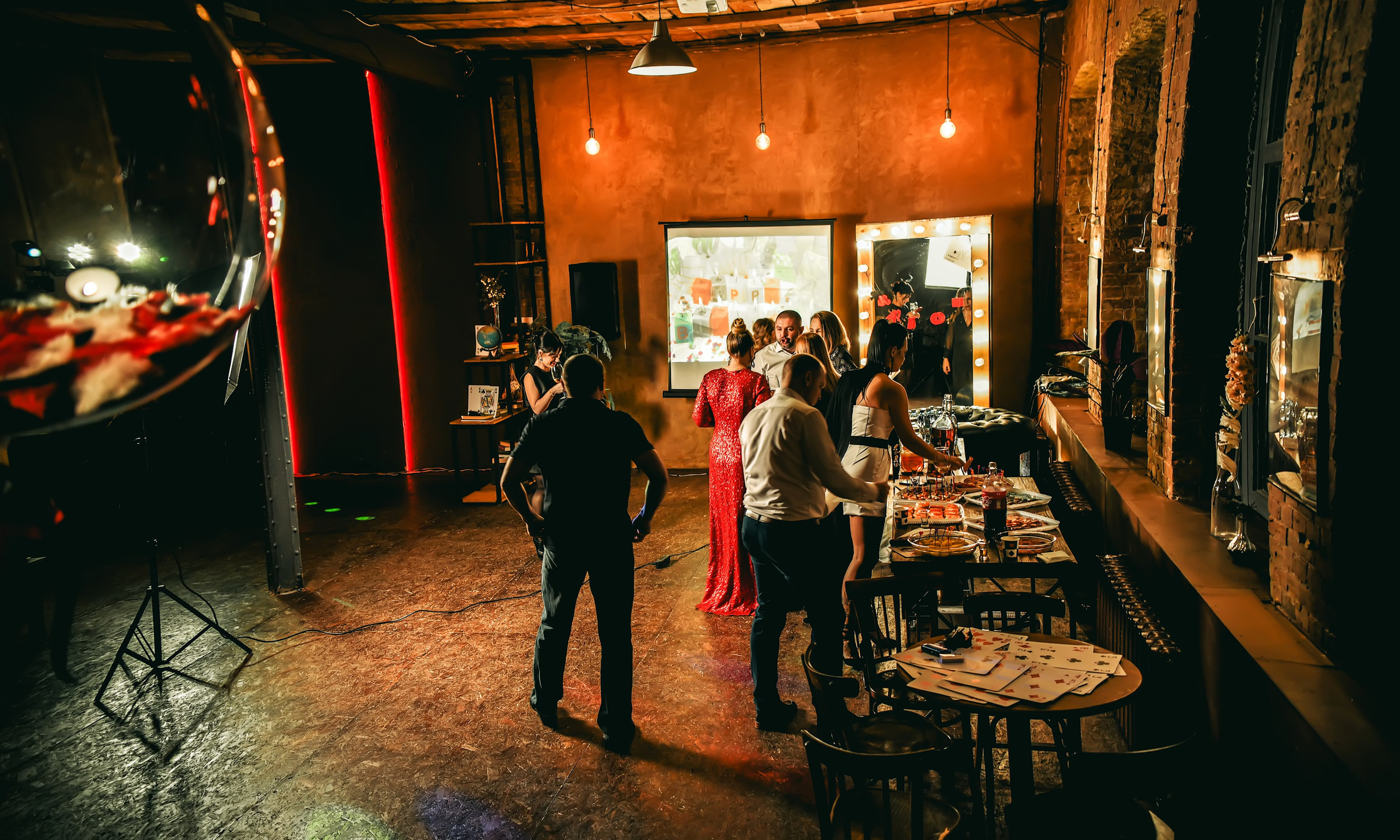 Тематическая вечеринка на юбилей 35 лет. Свадебный, семейный, детский, контент фотограф в Омске Максим Ильин