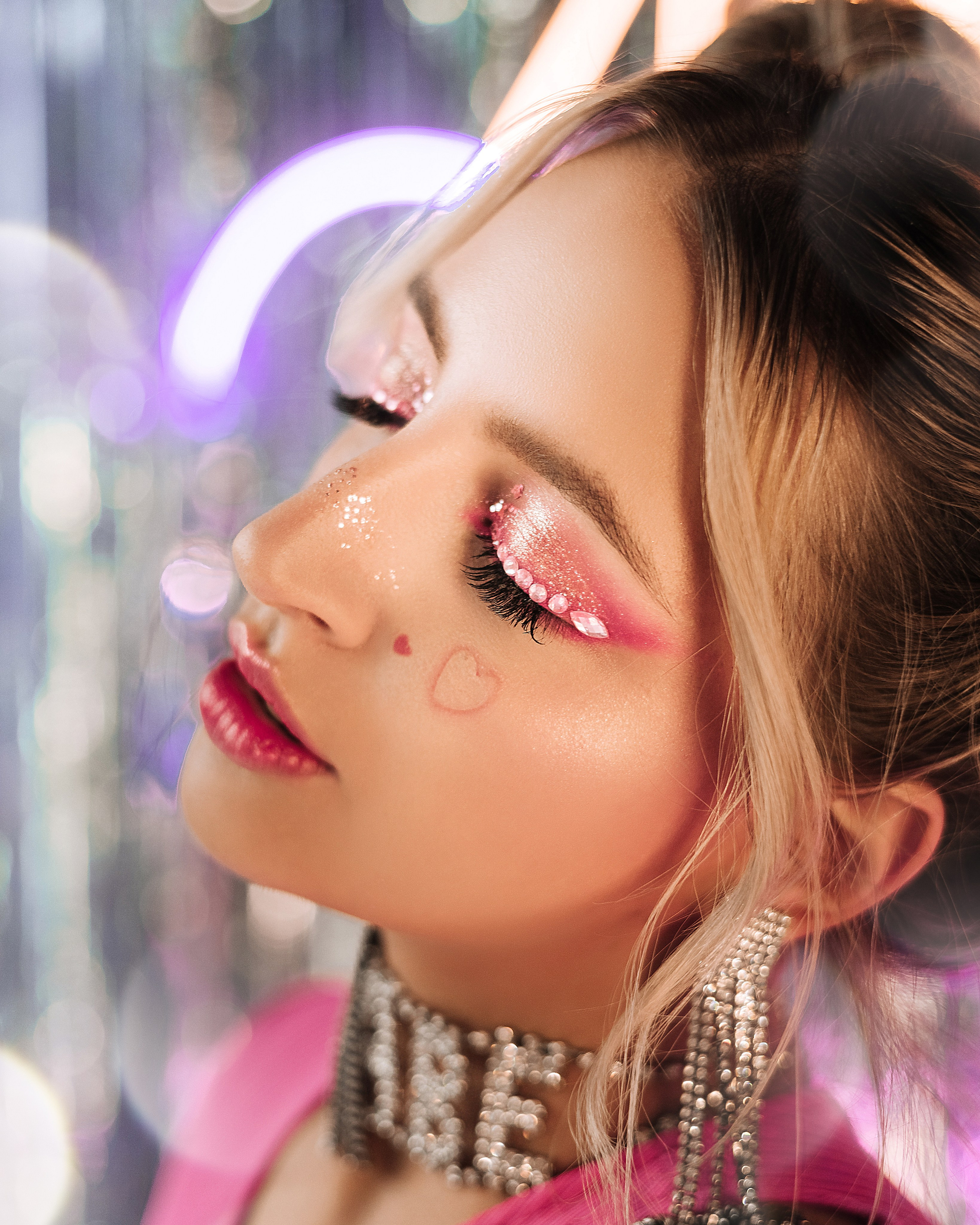 Женские портреты-фотосессии в Москве от фотографа Анастасии Инвиш. Эротическая фотосессия в стилю ню в Москве — заказать ню фотосессию от 19 800 руб!