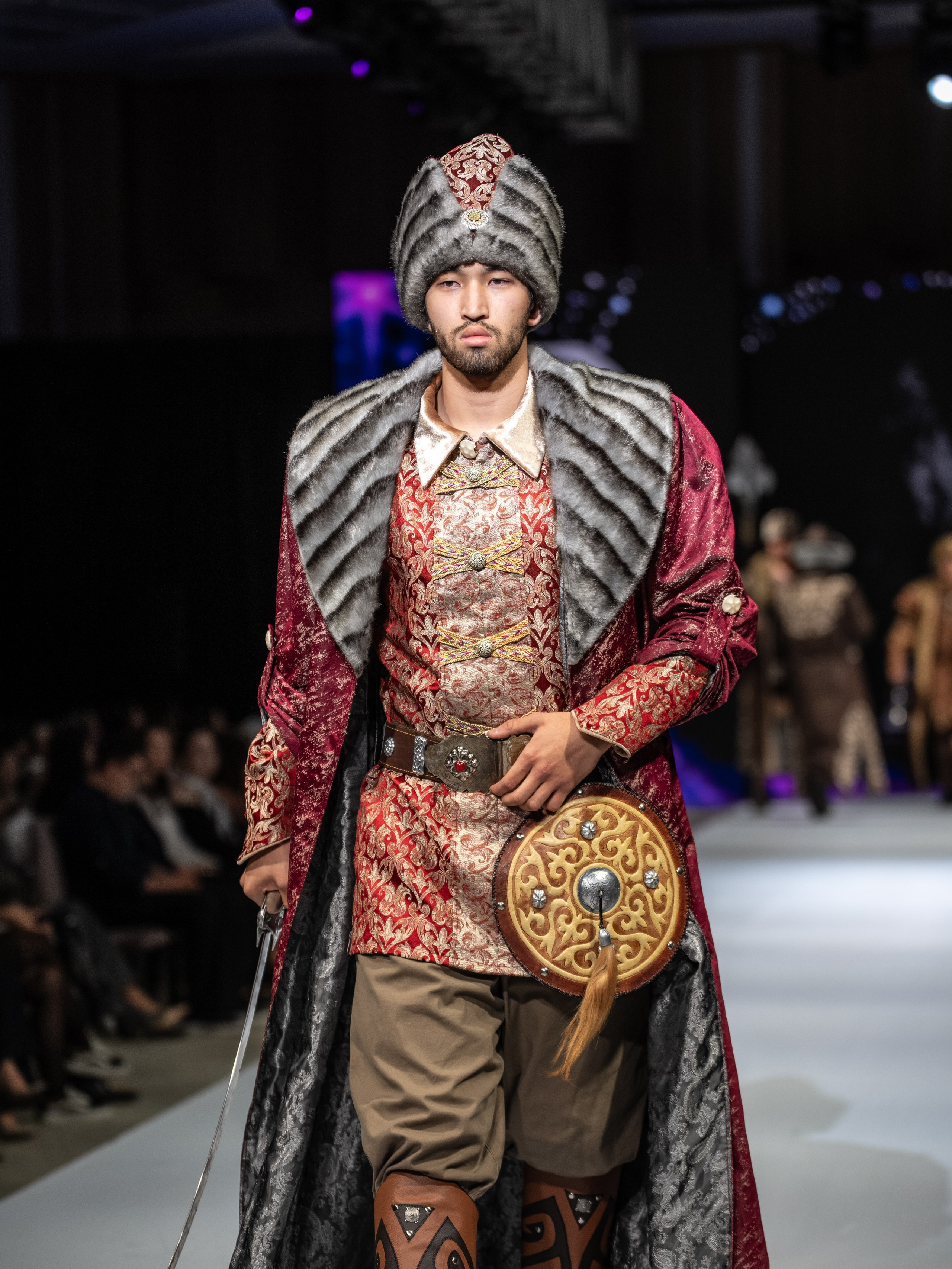 EURASIAN FASHION WEEK Lo Zarata. Сайт Алматинского НЮ АРТ, будуар и фэшн фотографа Дениса Карпенко