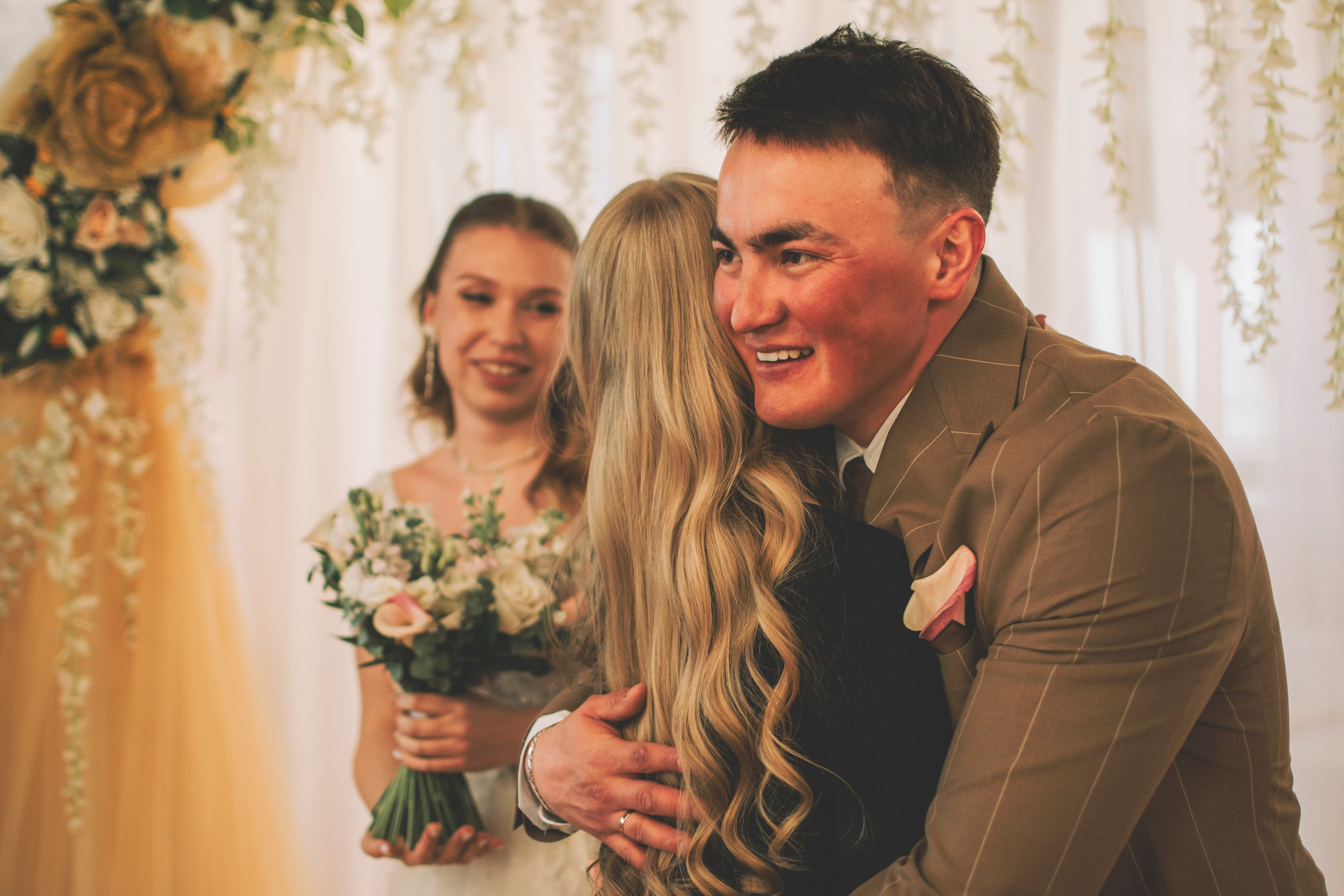 Альберт и Анастасия (Студийная фотосессия, роспись в ДК Нефтяник + фотосессия с гостями). Семейный и свадебный фотограф Губкинский и Ставрополь