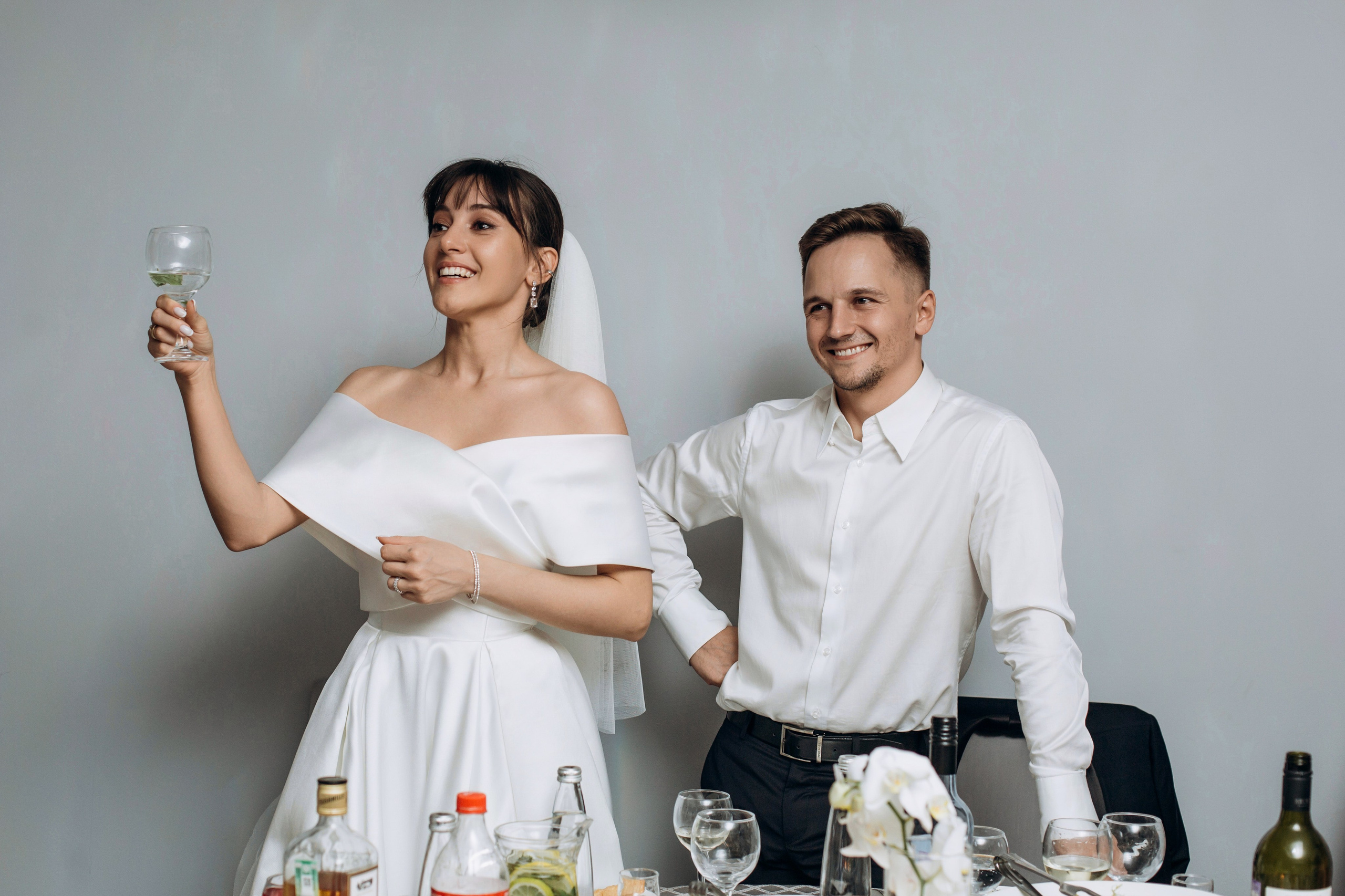 Свадьба на катере. Свадебный фотограф в Санкт-Петербурге Вика Стукачева