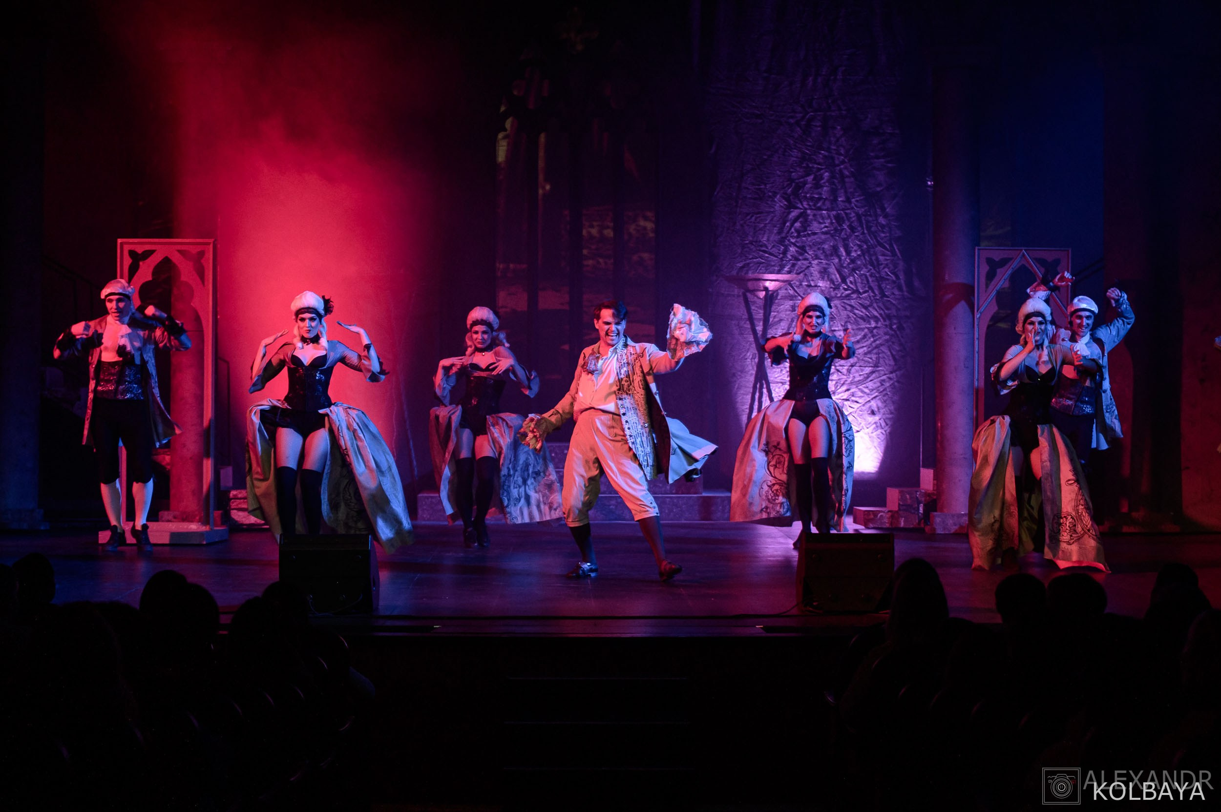 Опасные связи. Концертный и театральный репортажный фотограф в Москве Александр Колбая