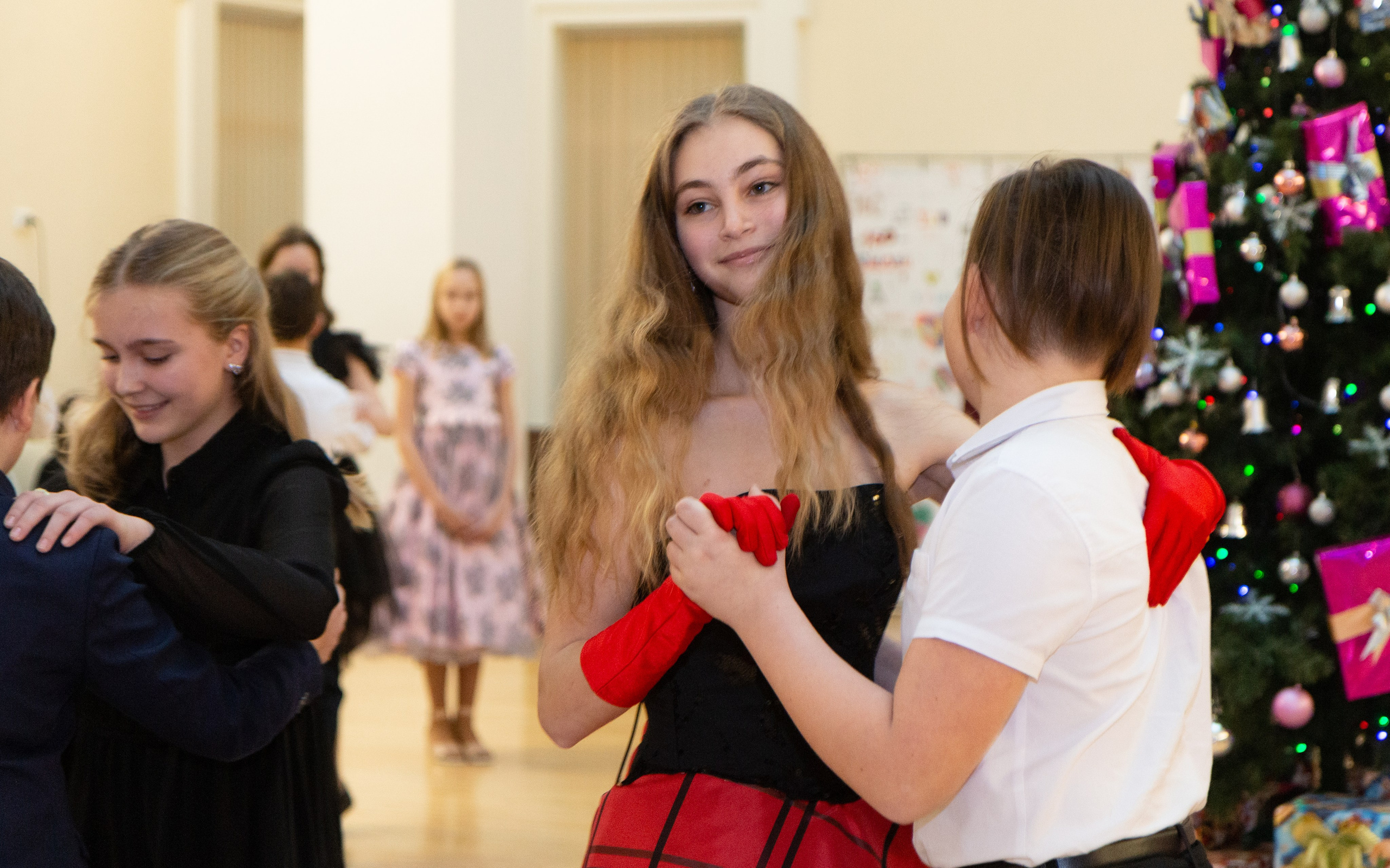 Съёмка в 9 гимназии города Екатеринбург. Предметный и репортажный фотограф Алексей Кротов