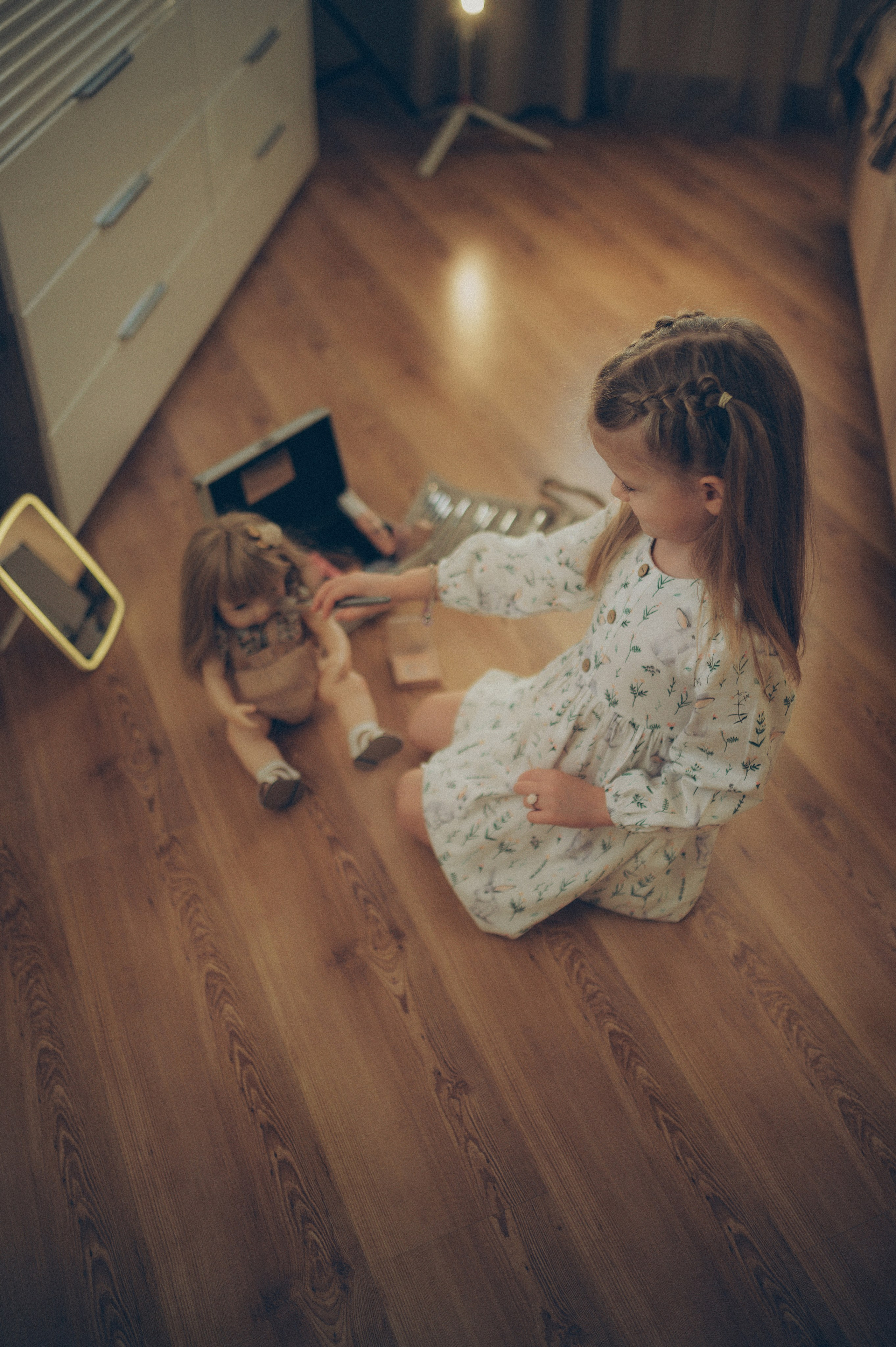 Тася, Соня, Женя и Илья (домашняя). Фотограф, г. Лесной Свердловской области