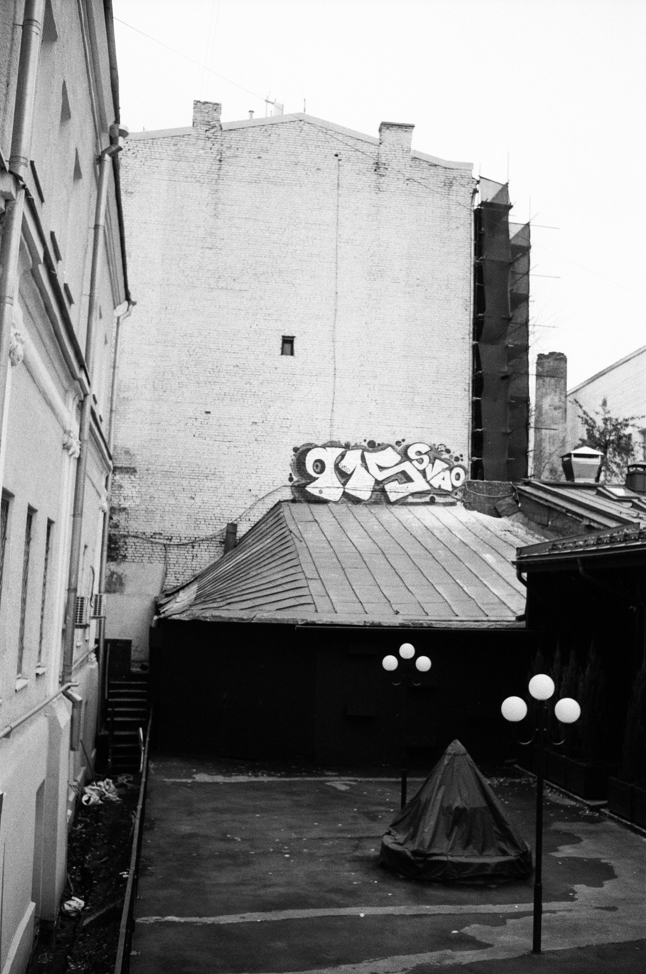 Чистые пруды, Покровка, Потаповский переулок / Ricoh FF-1