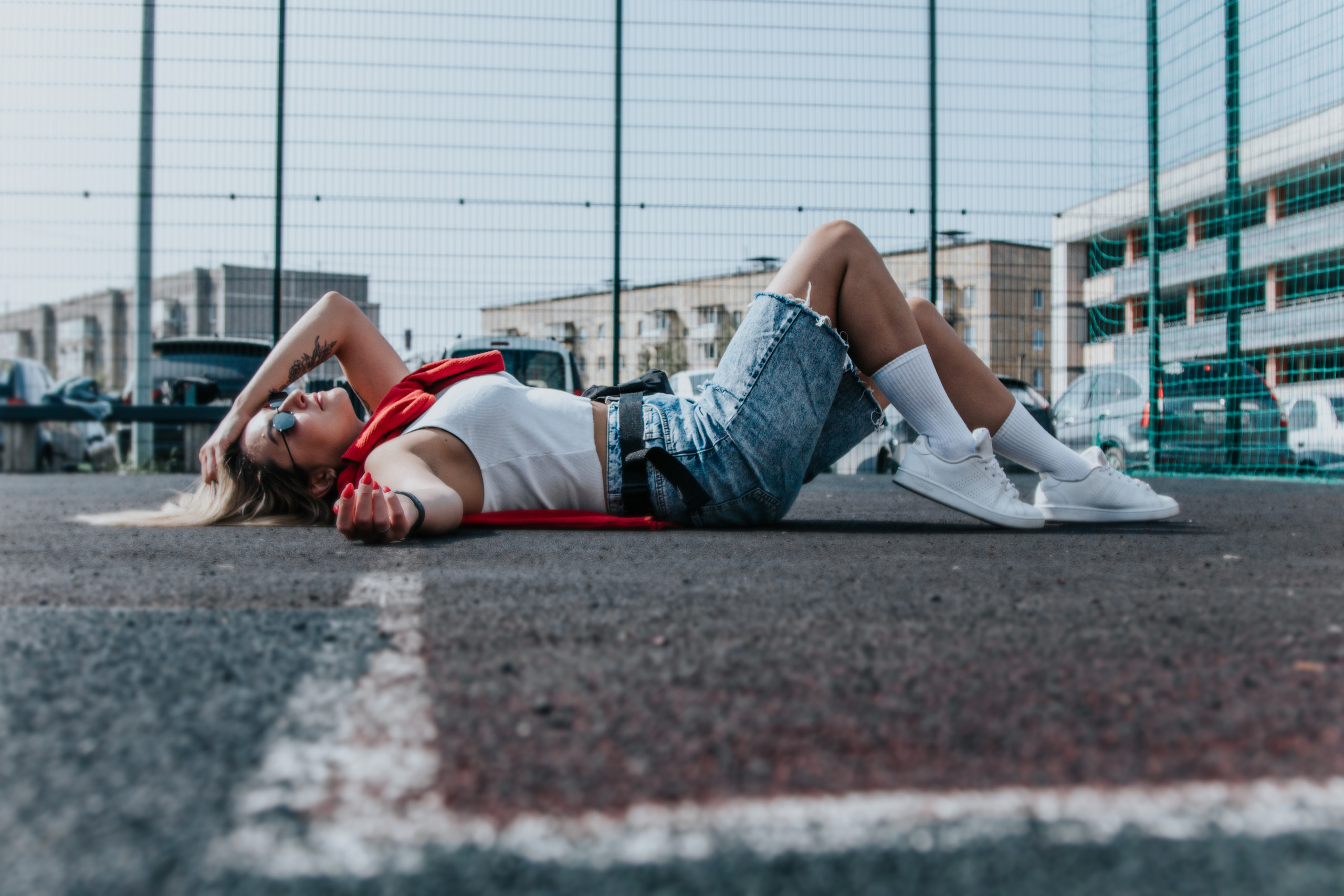 Playground Съемка на детской площадке бунтарство бунтарка