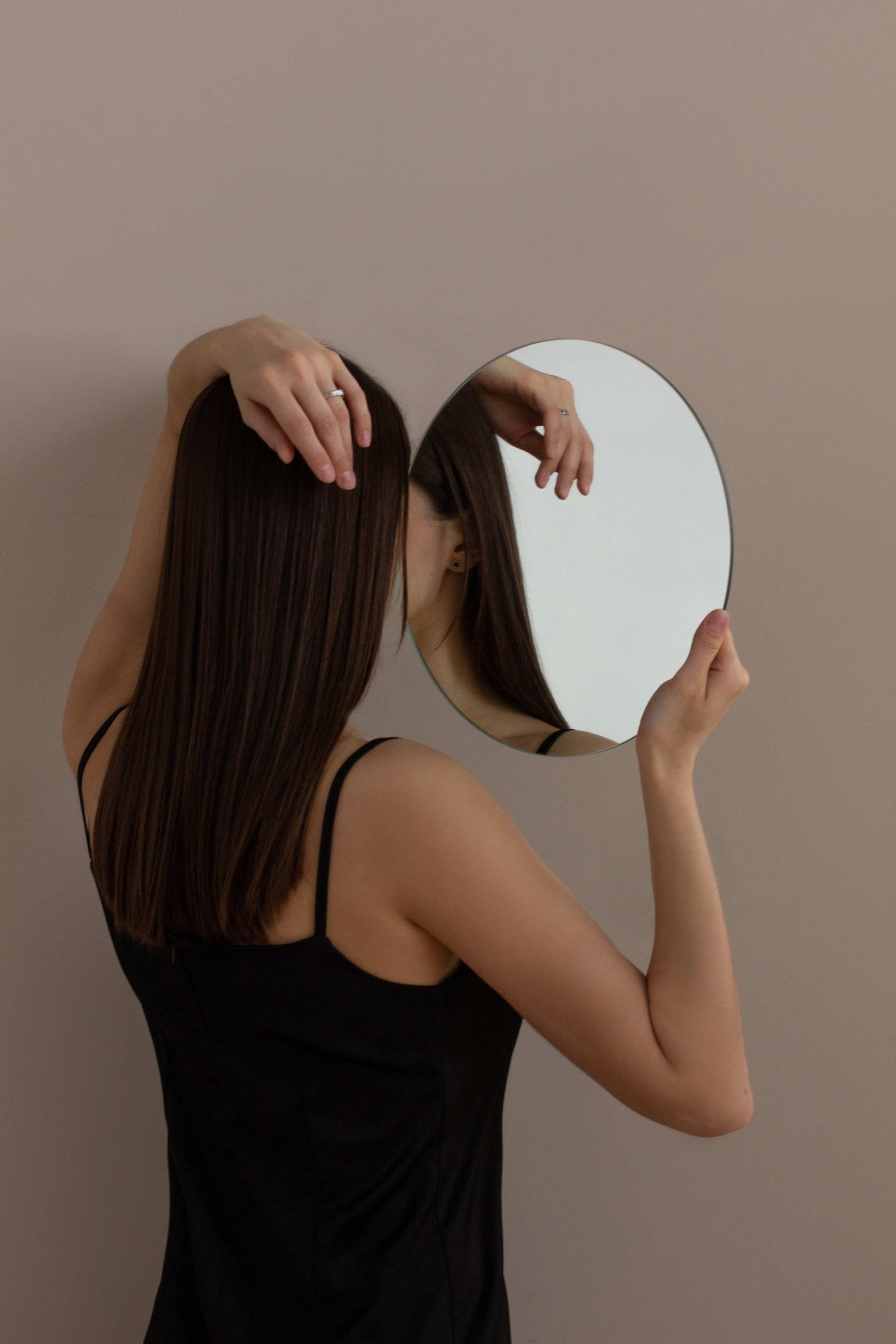 Минималистичный женский портрет. Фотограф в Краснодаре