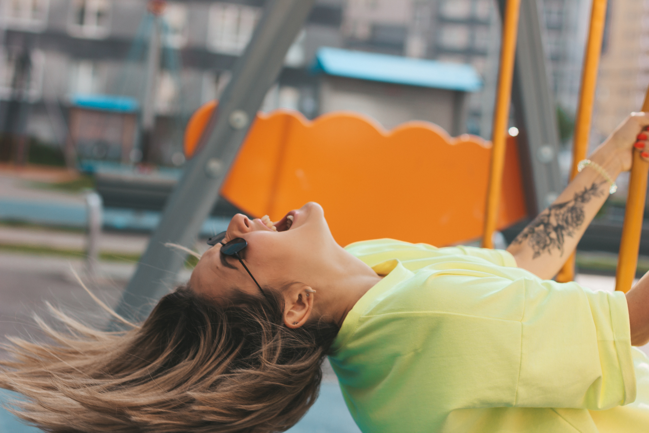 Playground Съемка на детской площадке бунтарство бунтарка