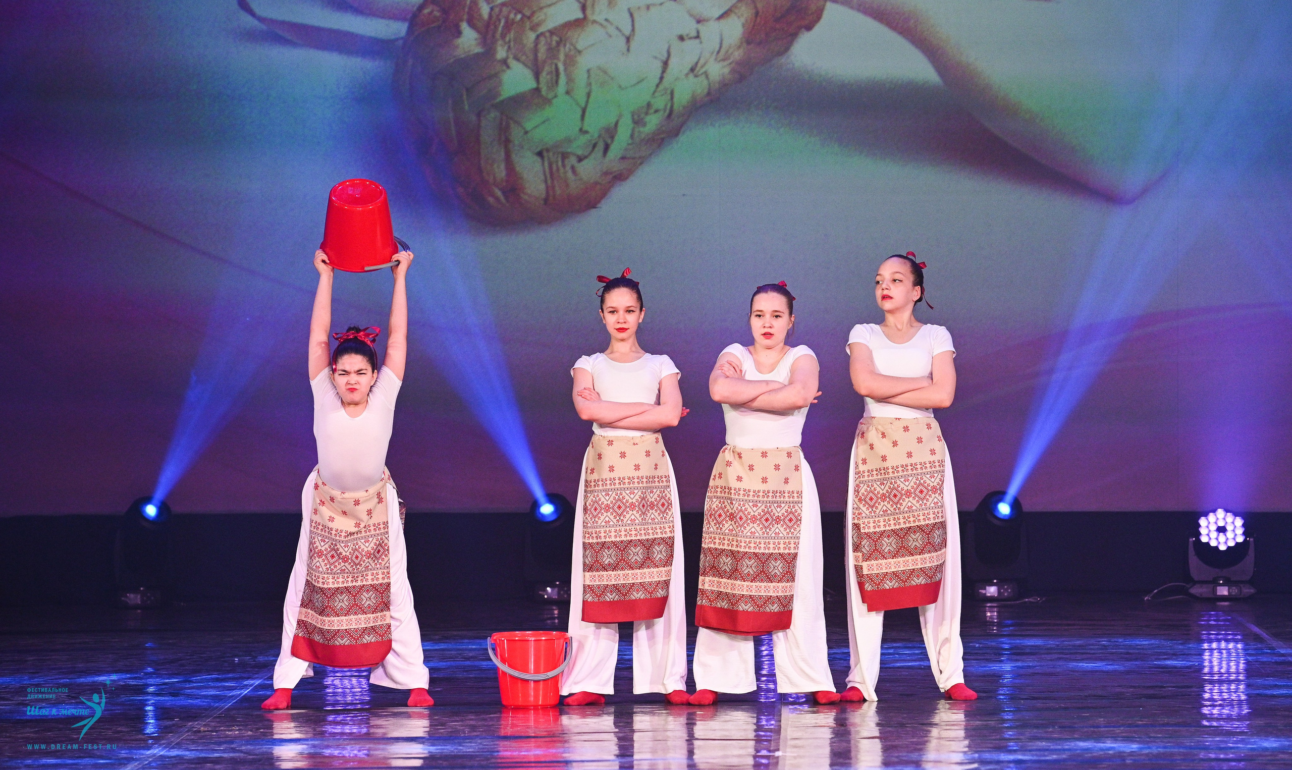 24.05.2025 «Мир под названием — Искусство танца» Фестивальное движение «Шаг к мечте» г. Кострома. Медиастудия Фото Концепт