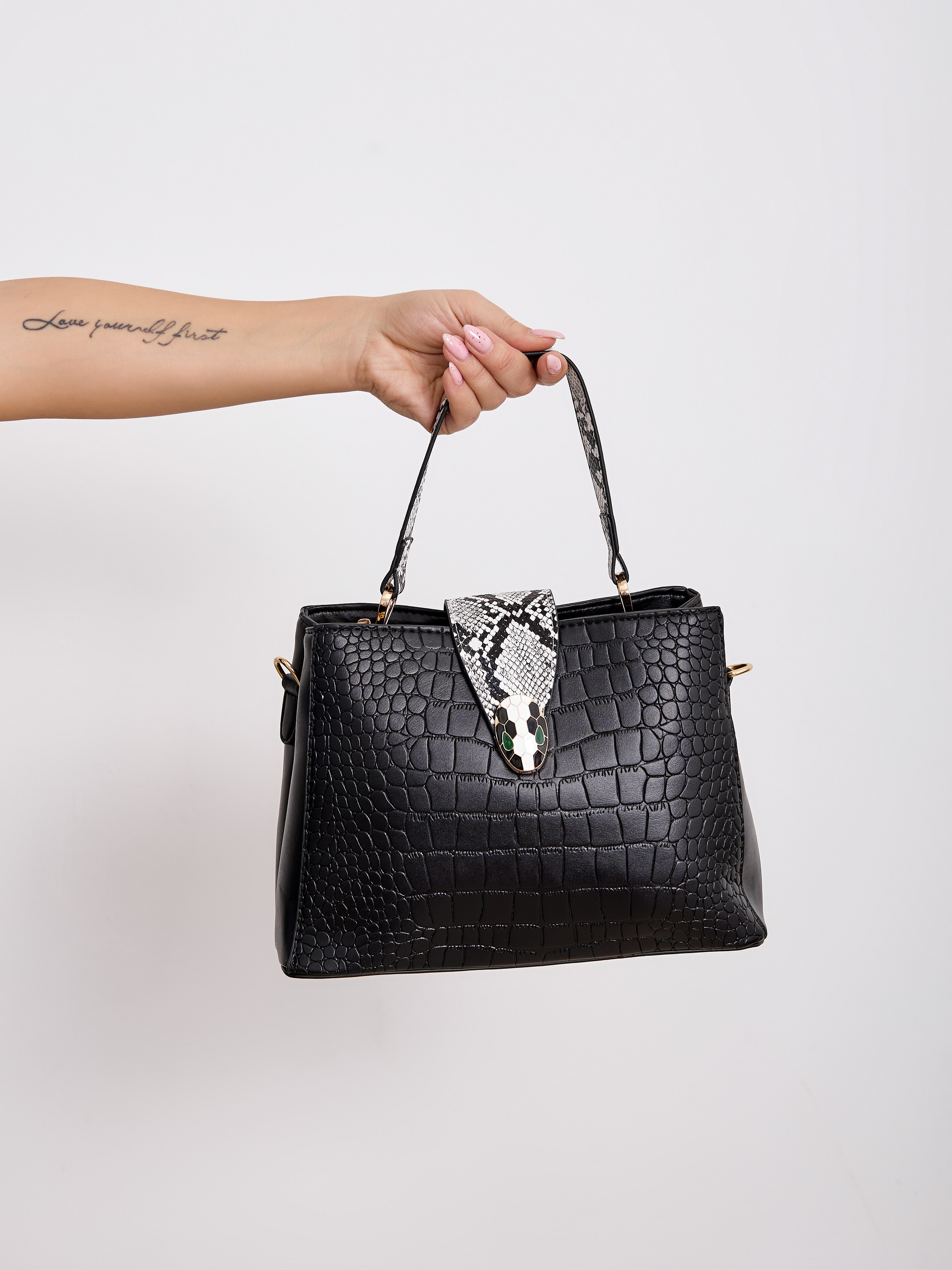 Фотограф для маркетплейсов. Свадебный репортажный и фуд фотограф в Барнауле Гайфулин Виталий