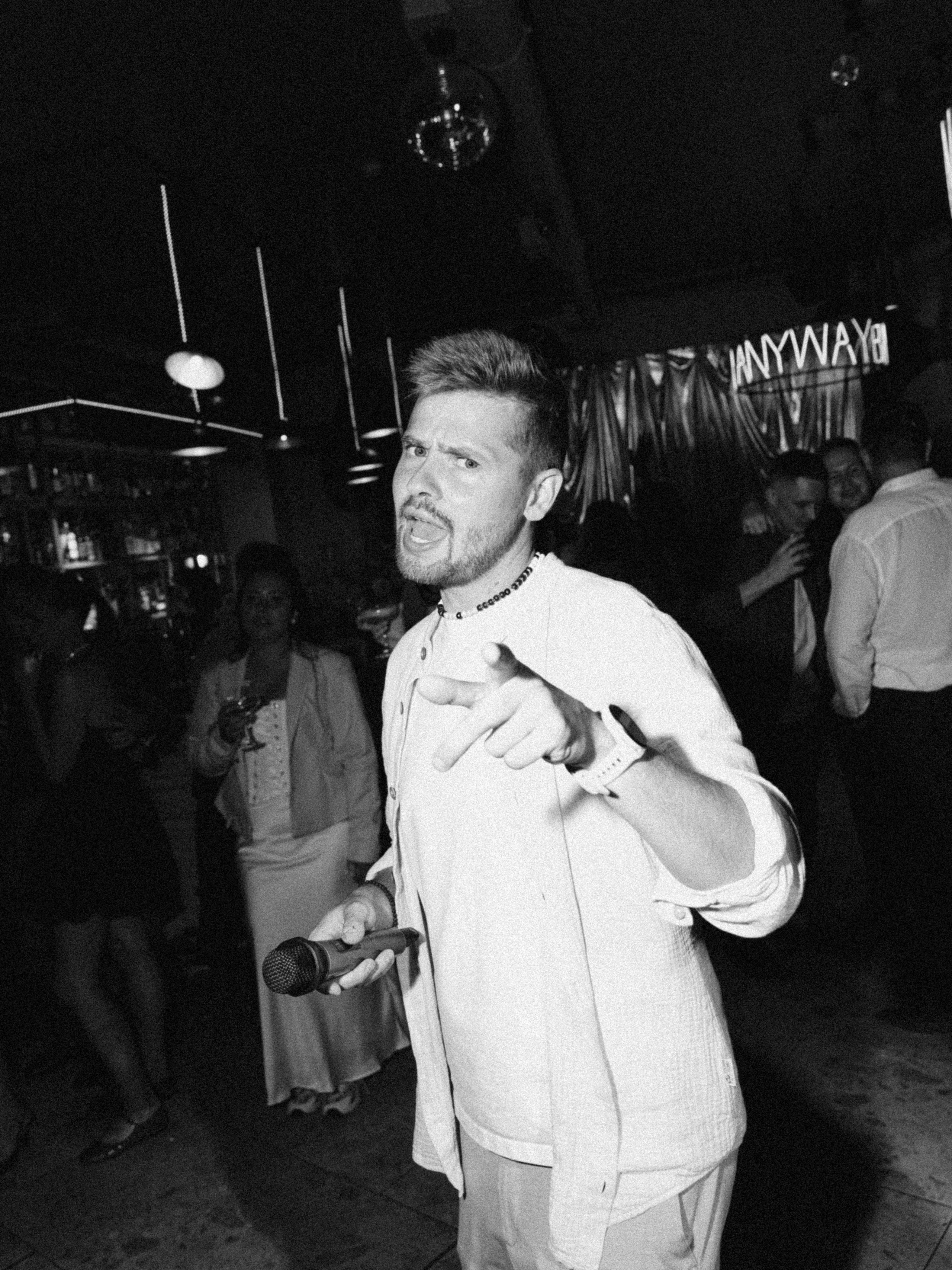 Танец нашей молодости. ANYWAY bar. Тверь. Свадебный фотограф | Тверь, Москва, СПб