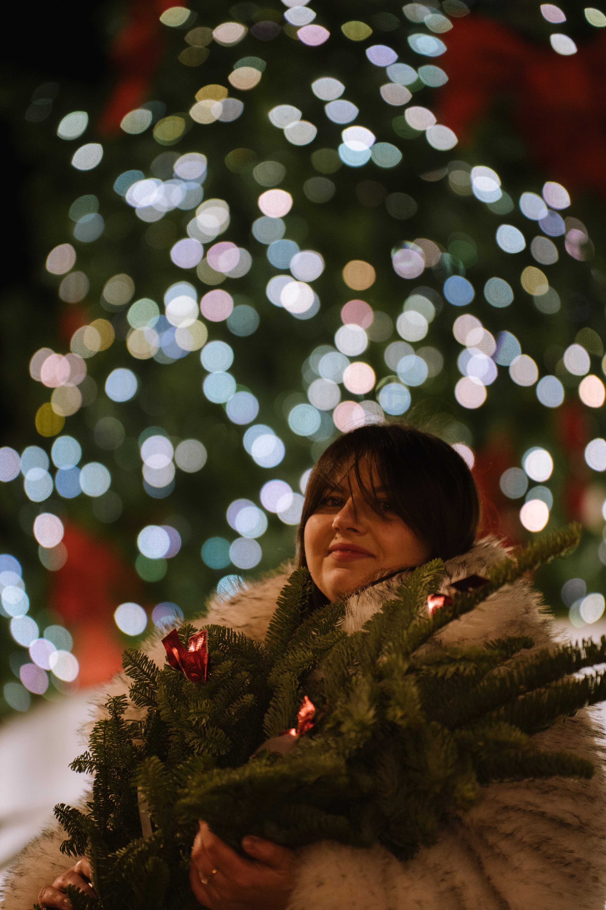 ПРОГУЛКА НА МАНЕЖНОЙ ПЛОЩАДИ ДЛЯ ДЕВУШКИ ПЕРЕД НОВЫМ ГОДОМ (НОВОГОДНЯЯ ФОТОСЕССИИЯ НА МАНЕЖНОЙ ПЛОЩАДИ). Профессиональный фотограф, Санкт-Петербург — Виктория Богомолова