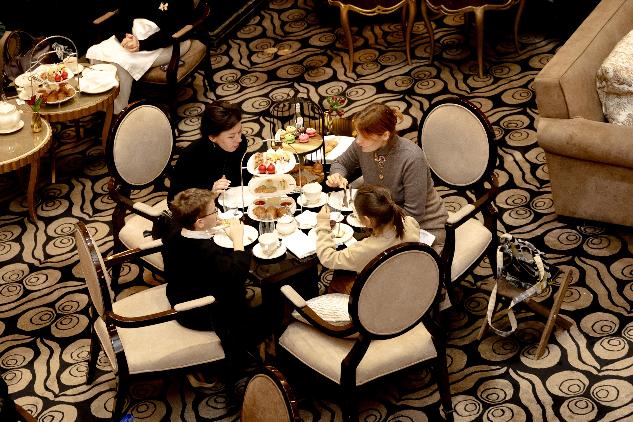 Чайная церемония в отеле «ST REGIS MOSCOW». Свадебный/Портретный фотограф снимаю в Москве