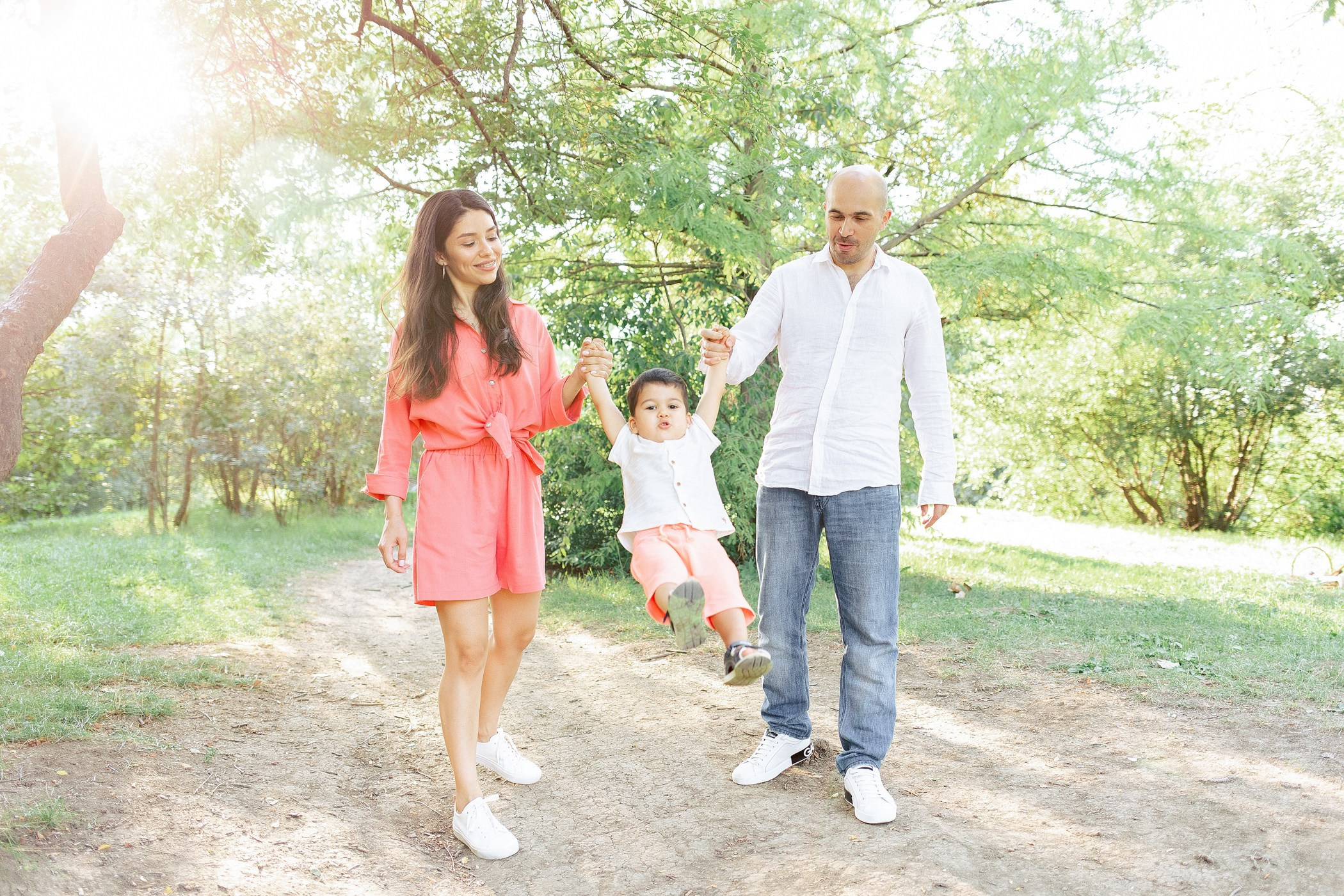 Руслан, Эмма и Эмир. Семейный, репортажный, свадебный фотограф в Краснодаре Артур Александрин