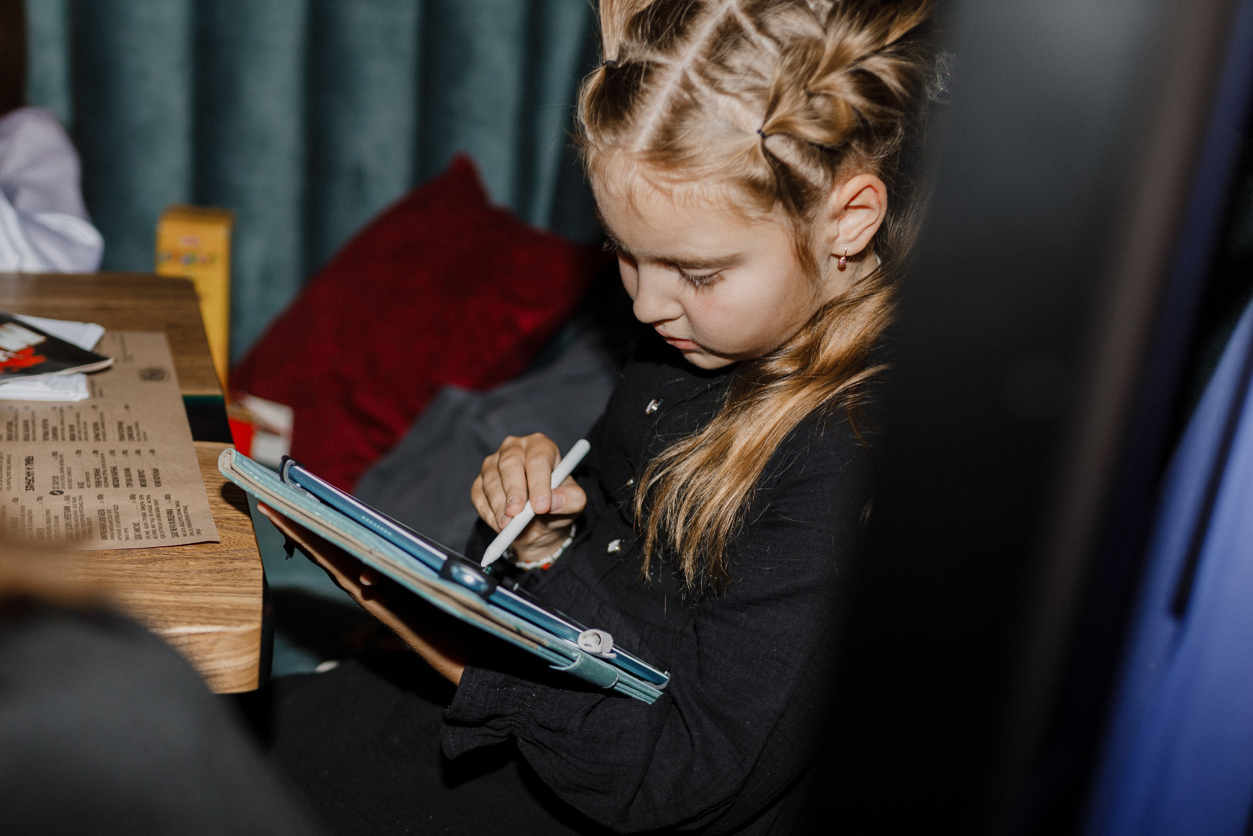 Квиз I MOM'S. Свадебный фотограф. Москва и Московская Область