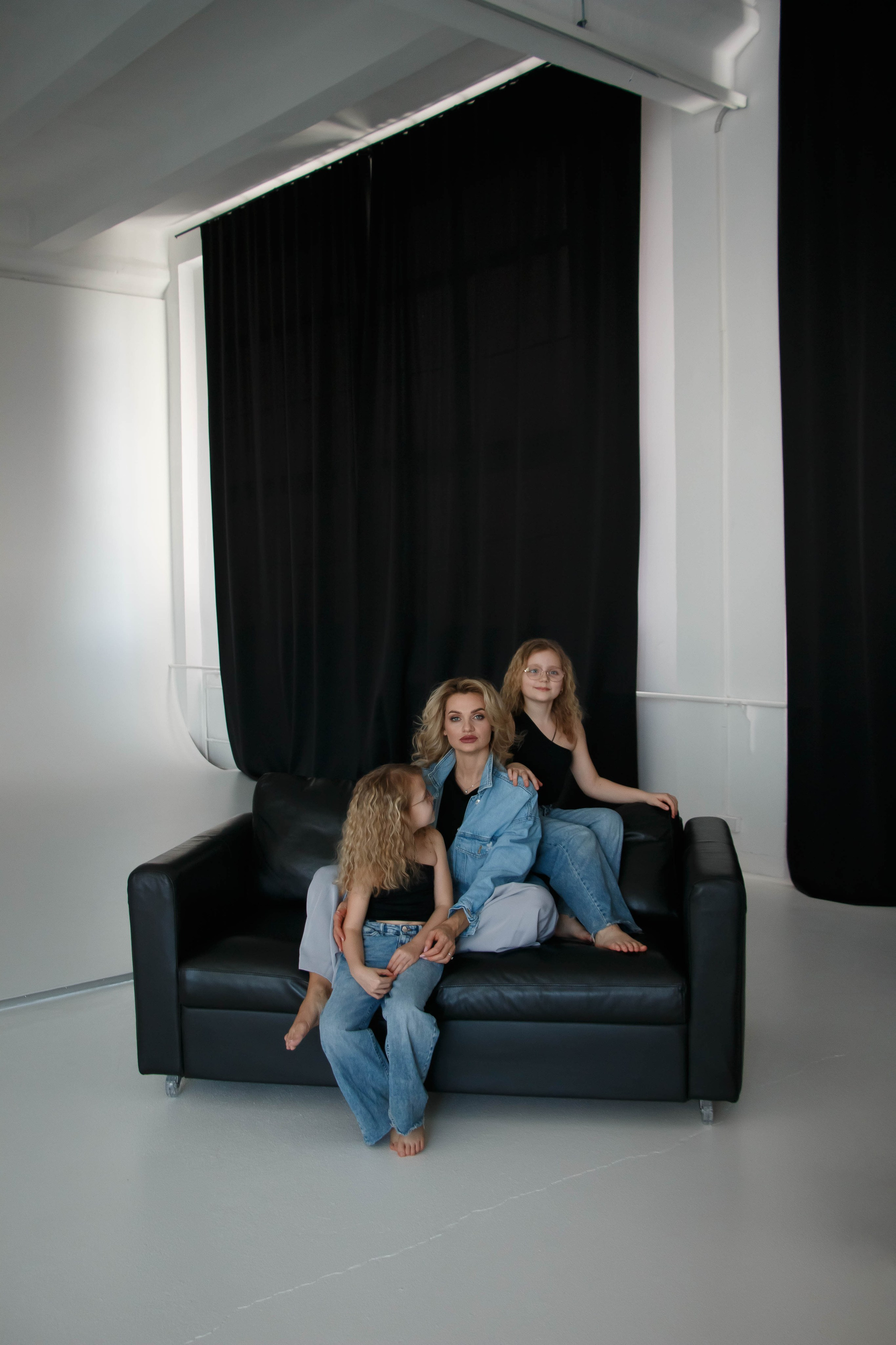 MARYNA & NIKOLETTA & ALISA. Бережно сохраняю ваши чувства и истории на своих фотографиях