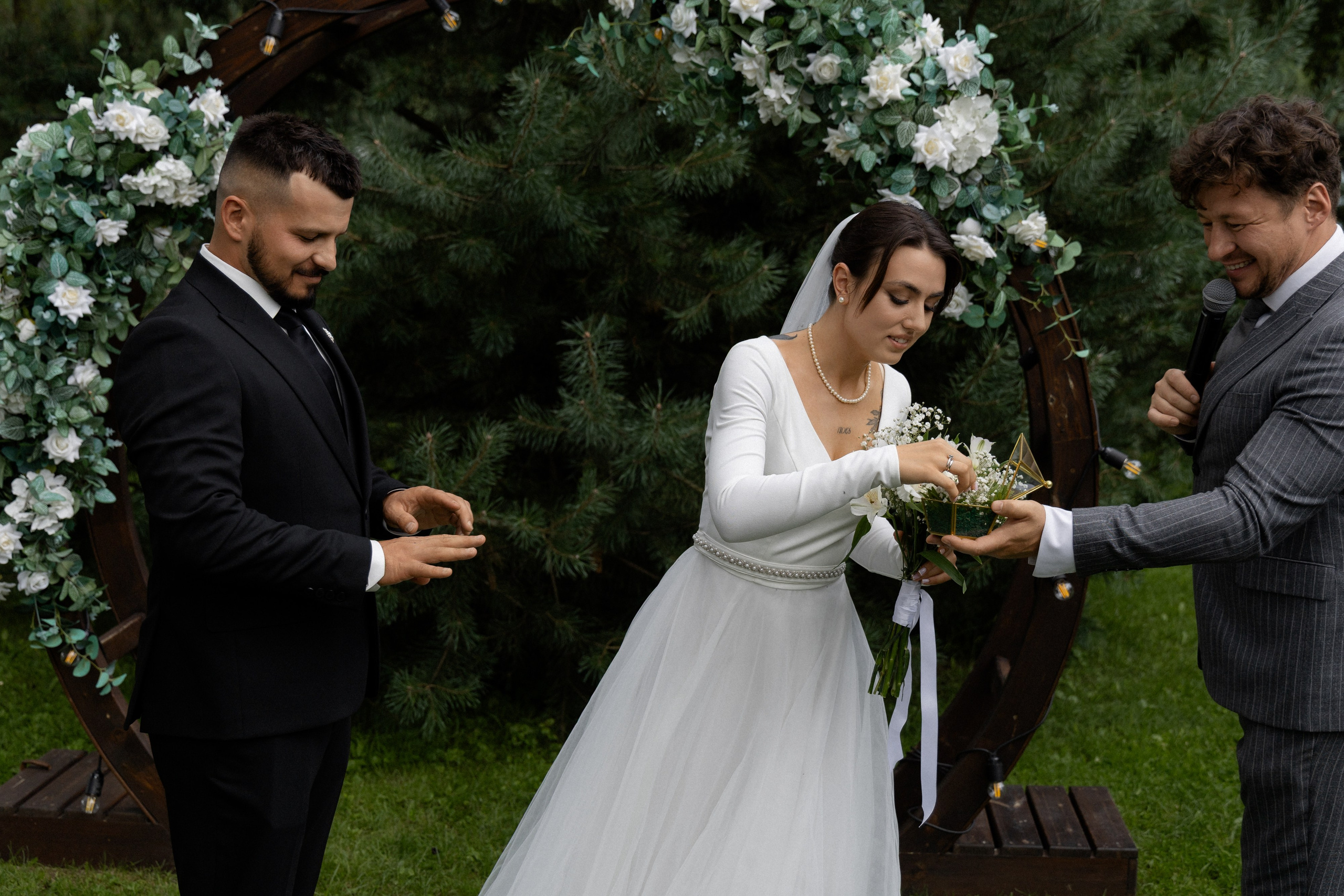 Свадебная фотосессия в агроусадьбе Лабодянка в Минске. Свадебный фотограф в Минске/Беларуси Сергей Спиридонов