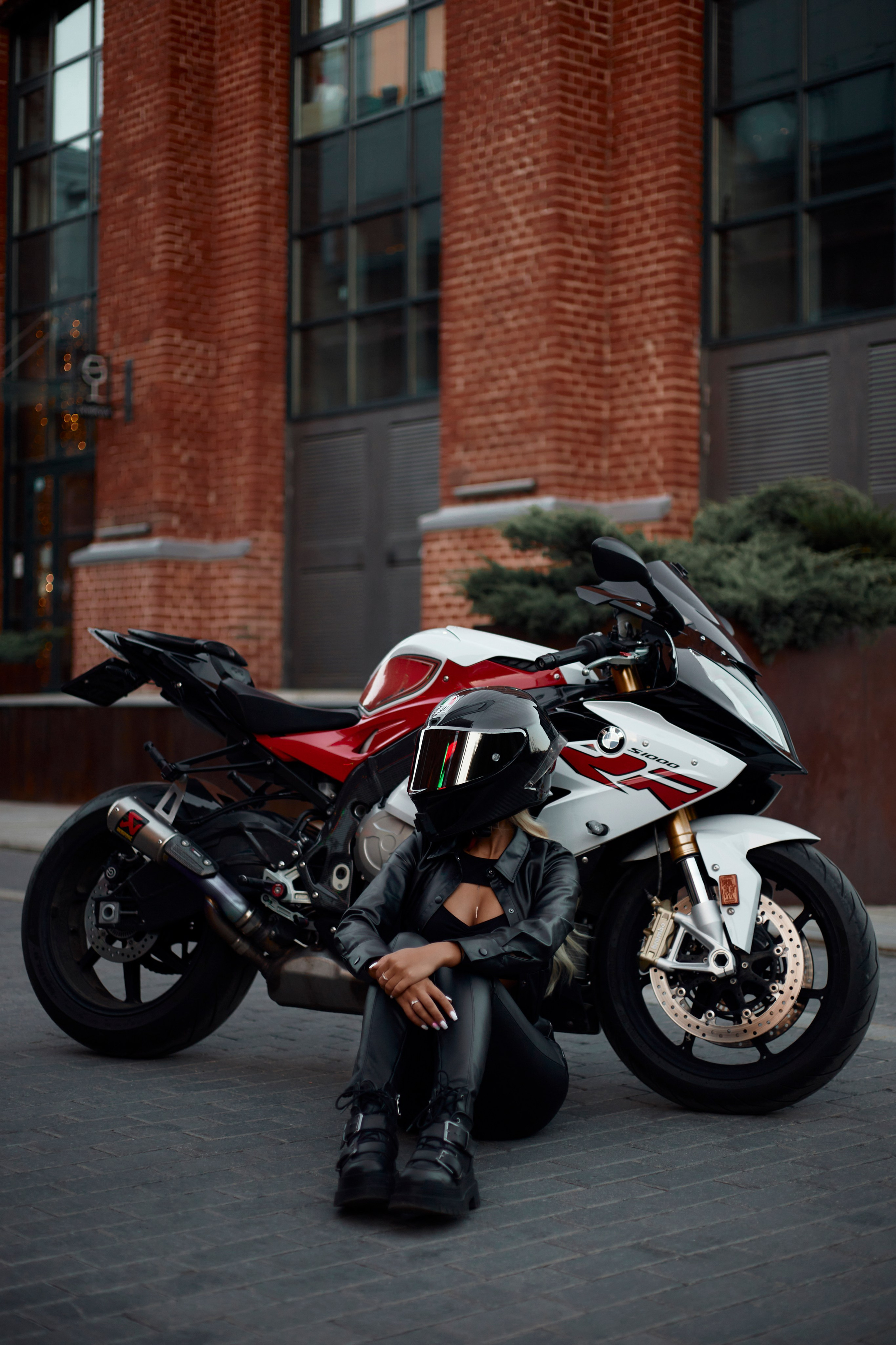 Street. Фотограф Эдуард Суровый