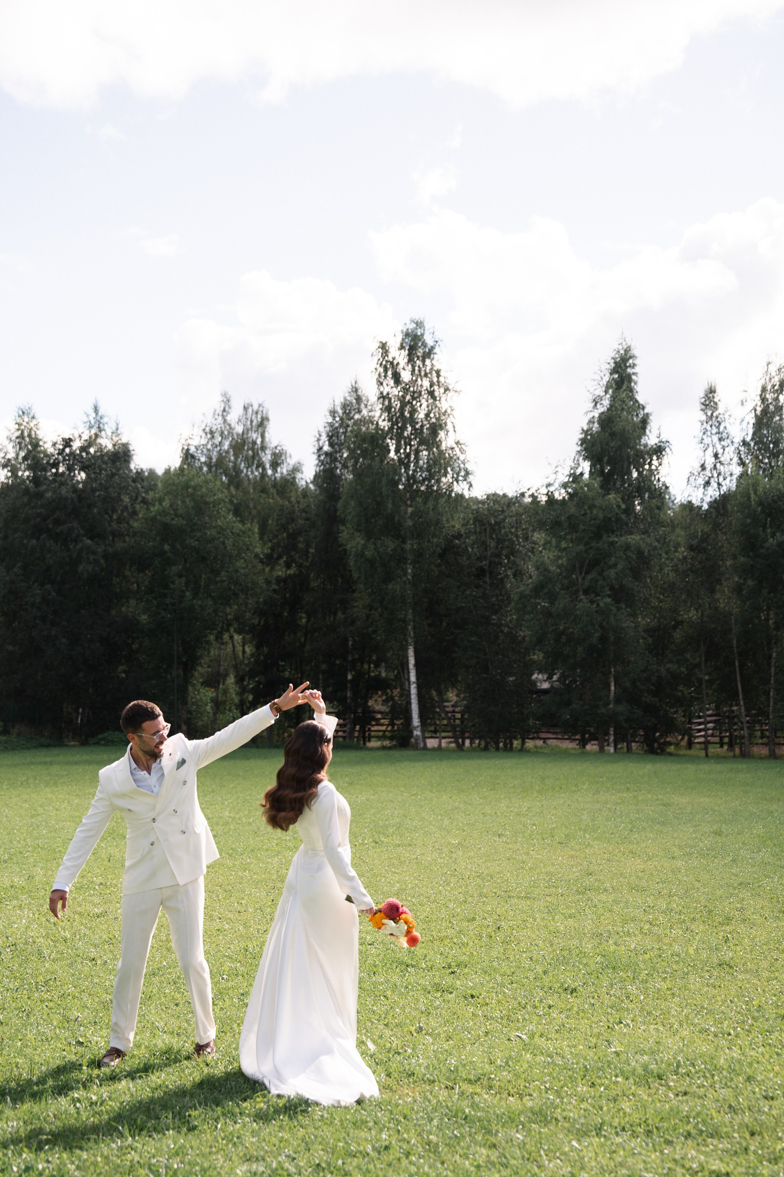Валерия & Павел. Яркая свадьба в стиле модерн на природе. Свадебный фотограф организатор в Санкт-Петербурге Ассоль Опарина